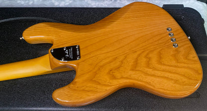 NEW ! Fender American Professional Jazz Bass Maple Fingerboard - Ash Body - Natural Finish - 8.8lbs - Authorized Dealer - In-Stock! G07810