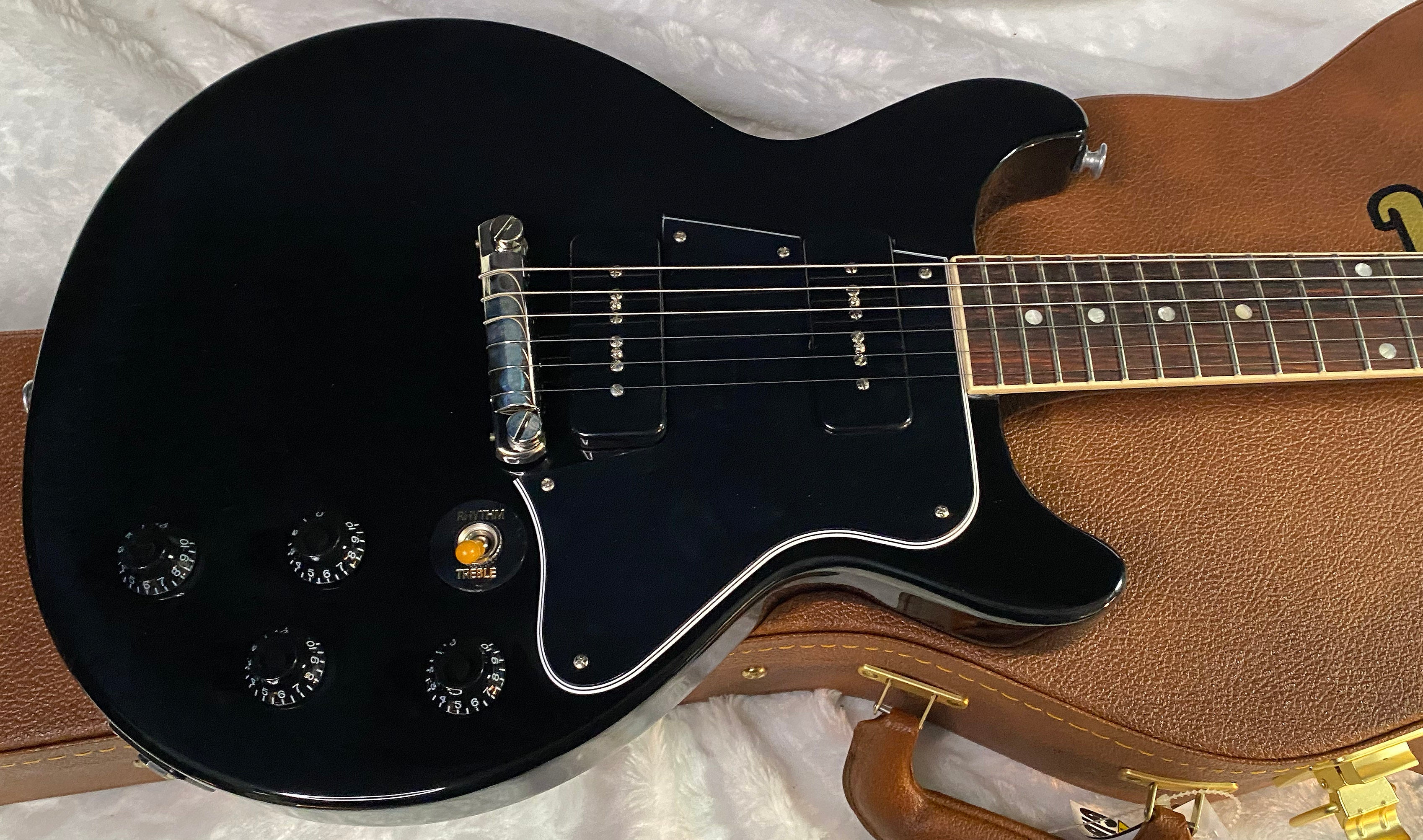 NEW! Gibson Les Paul Special Double Cutaway - Ebony Finish - 7.45lbs - Authorized Dealer - G06393