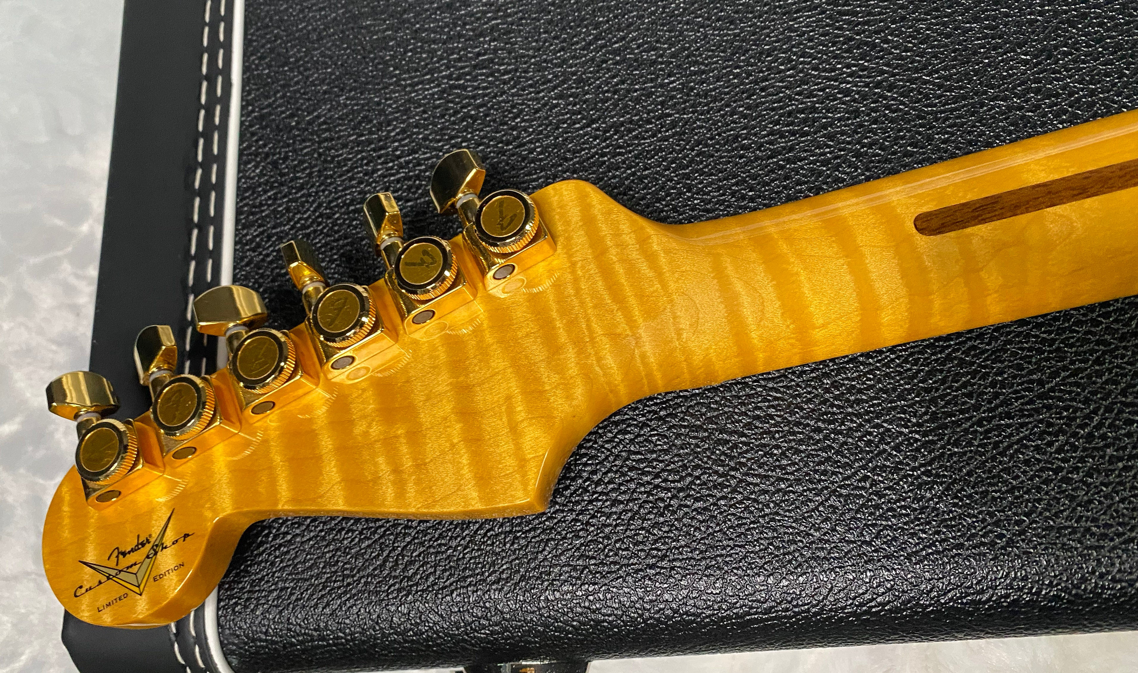 NEW! Fender Limited Edition Custom Deluxe AAA Flame Stratocaster - Hand Wound Pick-Ups - Gold Hardware - Aged Cherry Sunburst - 7.6lbs - Authorized Dealer - G07114 - WOW!