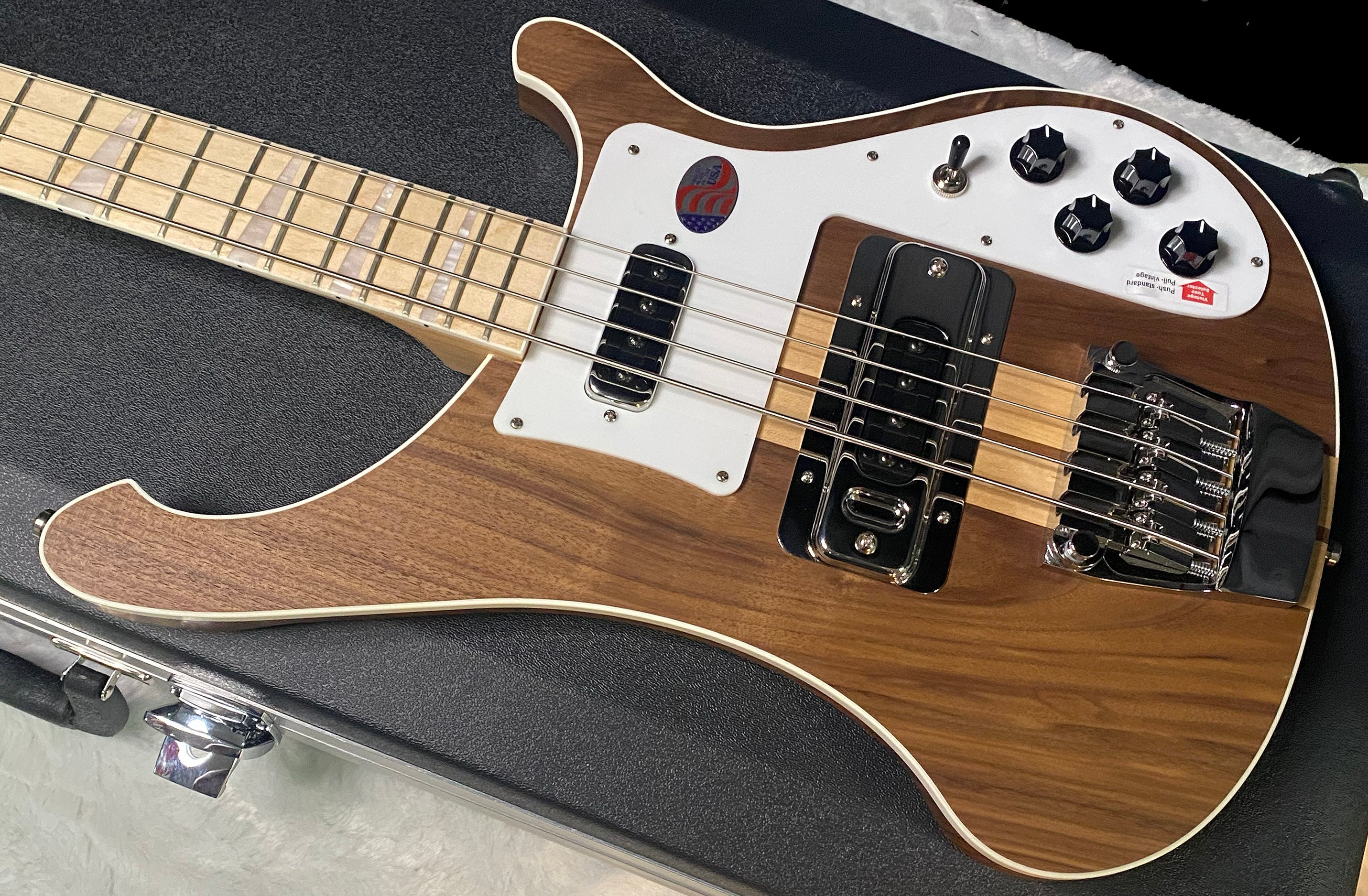 Solid Body – bizarreguitarreno