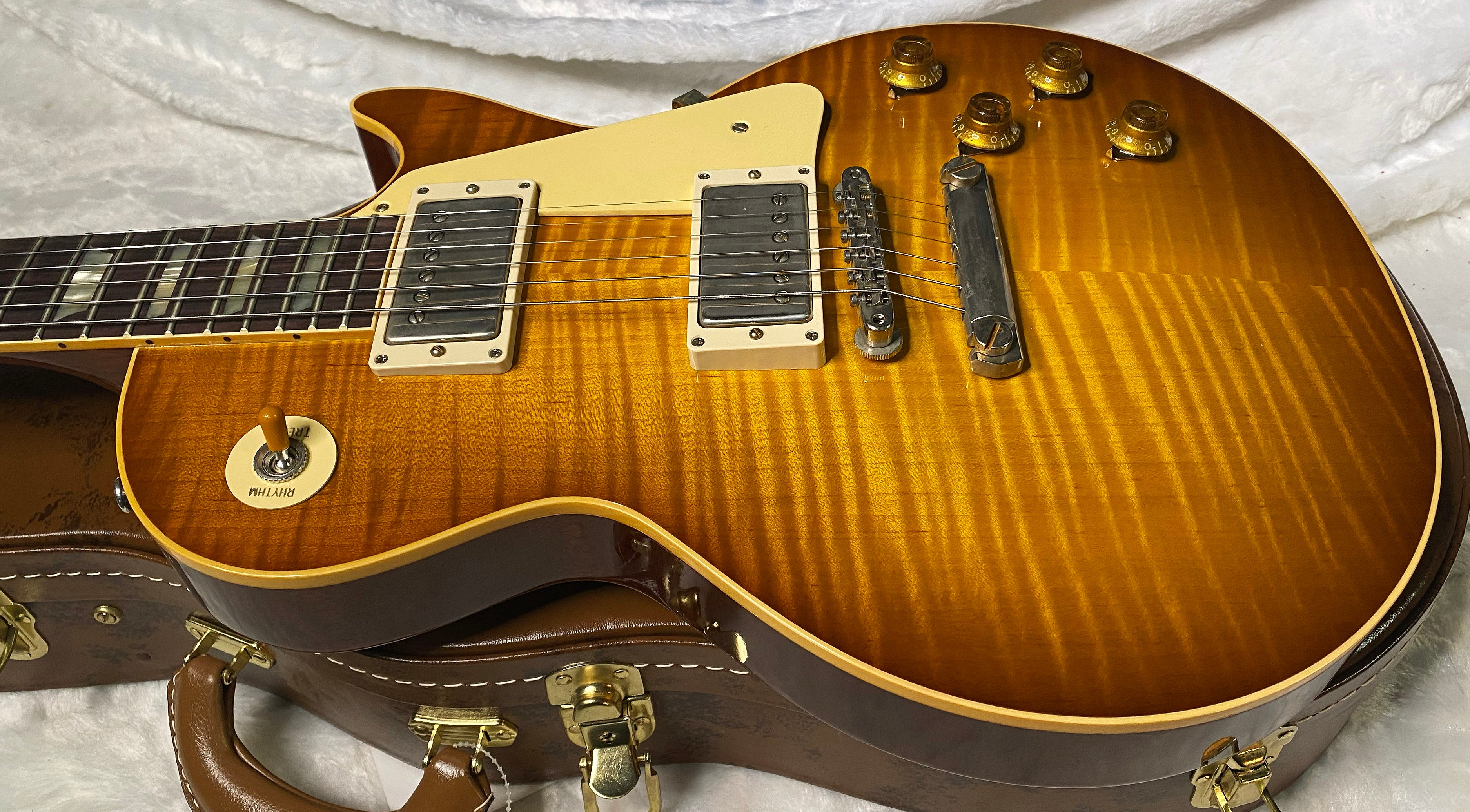 NEW ! Gibson Custom Shop 1959 Les Paul - Golden Poppy Burst - Authorized Dealer - Hand Picked KILLER Flame Top - MONSTER TOP VOS - 8.9 lbs - G06461