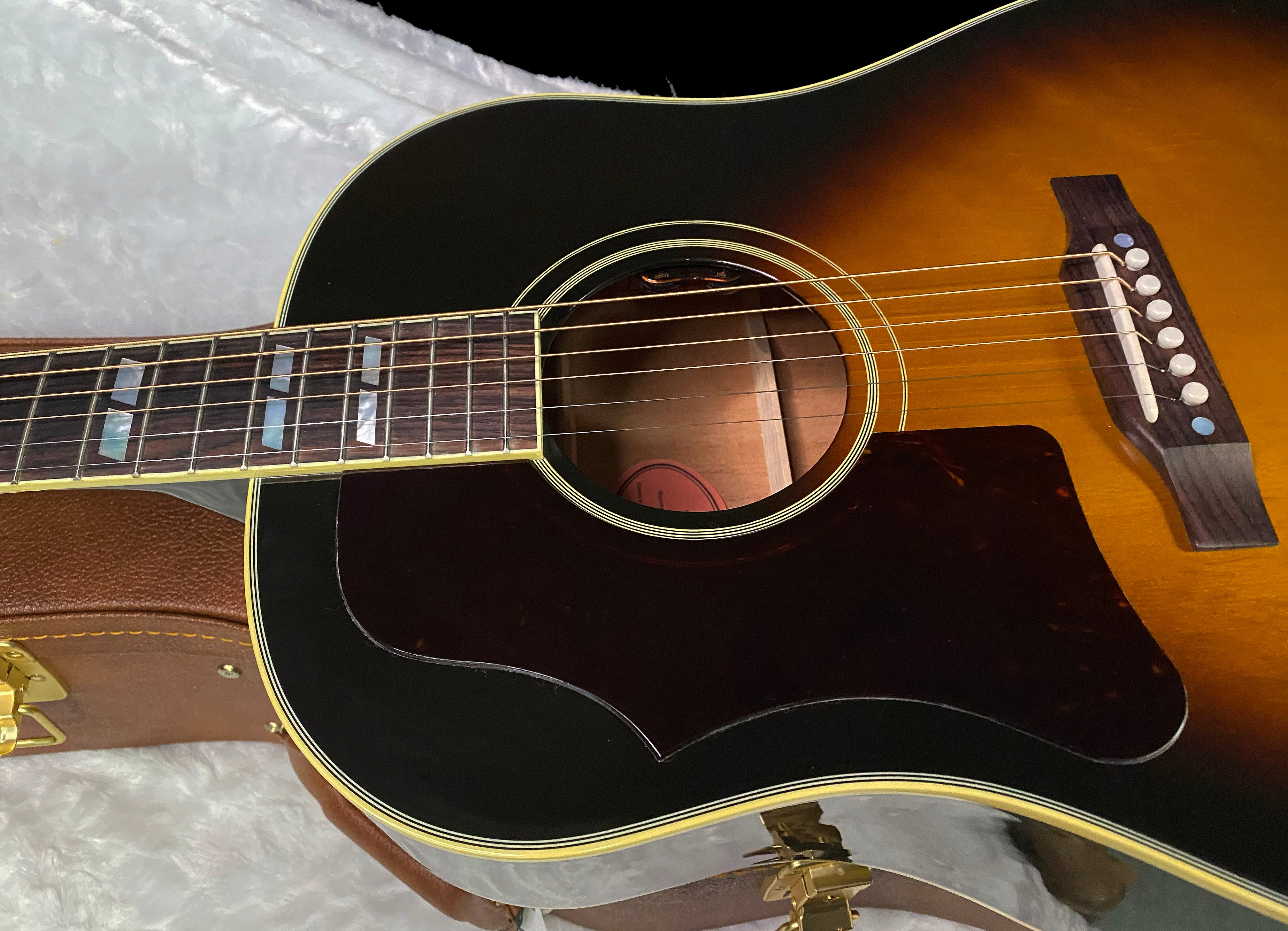 NEW ! Gibson Southern Jumbo Original - Left Handed - Vintage Sunburst - 4.35 lbs - Authorized Dealer - G07129
