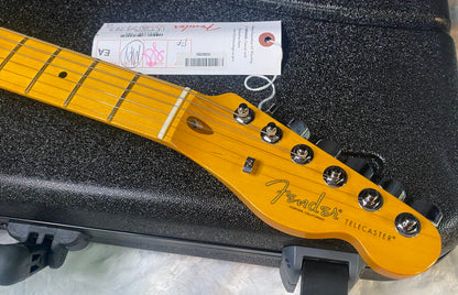 NEW ! Fender American Professional Telecaster - Maple Fingerboard - Ash Body - Aged Cherry Burst - 7.4lbs - Authorized Dealer - G07850