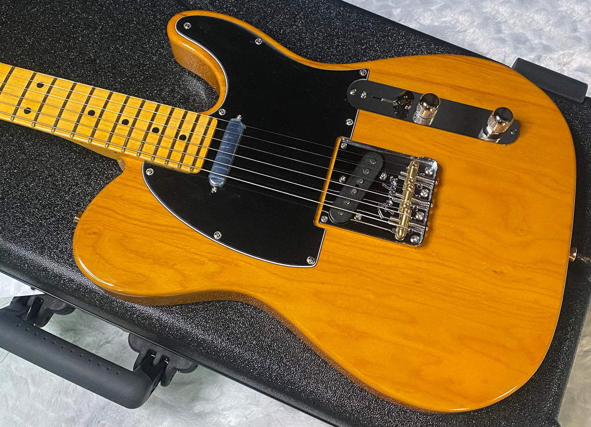 NEW ! Fender American Professional Telecaster - Maple Fingerboard - Ash Body - Natural Finish - 7.25 lbs - Authorized Dealer - G07851