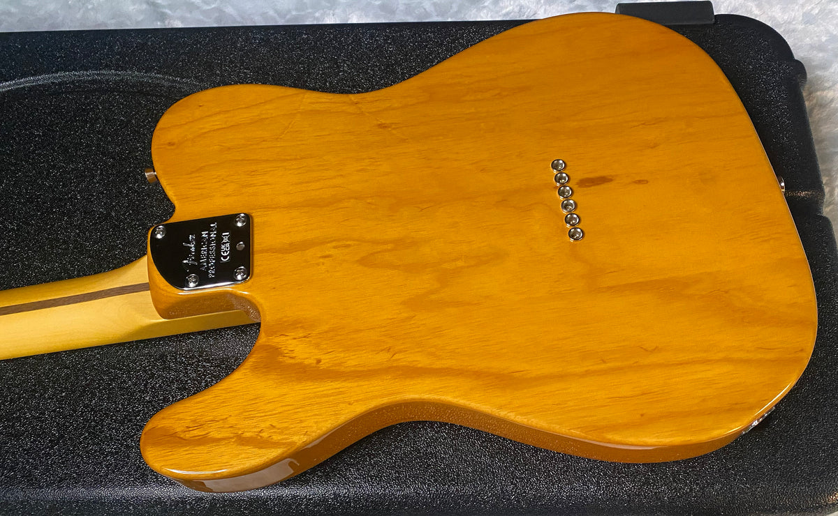 NEW ! Fender American Professional Telecaster - Maple Fingerboard - Ash Body - Natural Finish - 7.25 lbs - Authorized Dealer - G07851