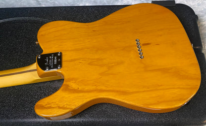 NEW ! Fender American Professional Telecaster - Maple Fingerboard - Ash Body - Natural Finish - 7.25 lbs - Authorized Dealer - G07851