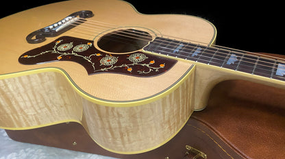 NEW ! Gibson SJ-200 Original Antique Natural - Baggs HiFi DNA System - 4.9 lbs - Authorized Dealer - Incredible Flamed Neck & Back! G07857