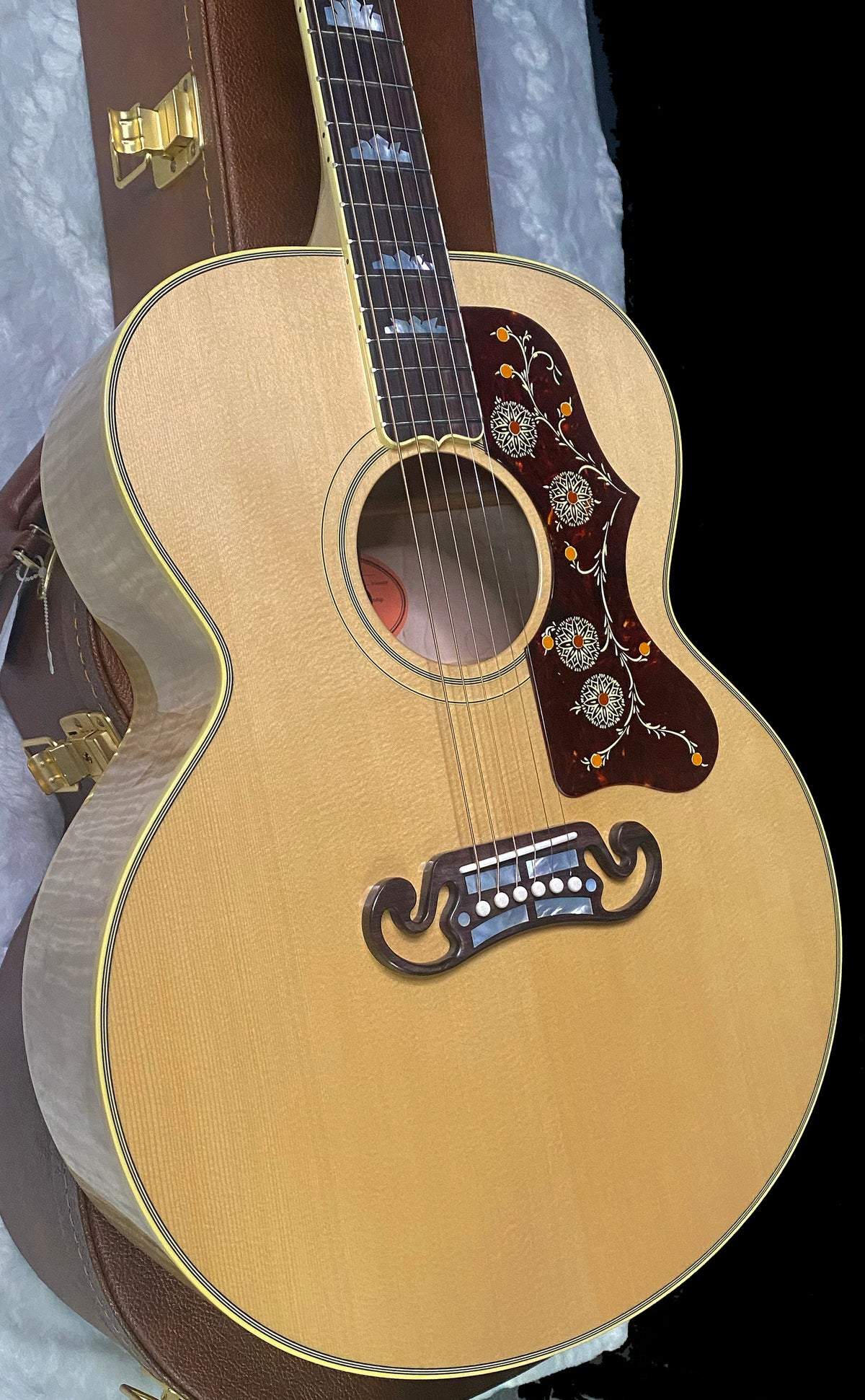 NEW ! Gibson SJ-200 Original Antique Natural - Baggs HiFi DNA System - 4.9 lbs - Authorized Dealer - Incredible Flamed Neck & Back! G07857