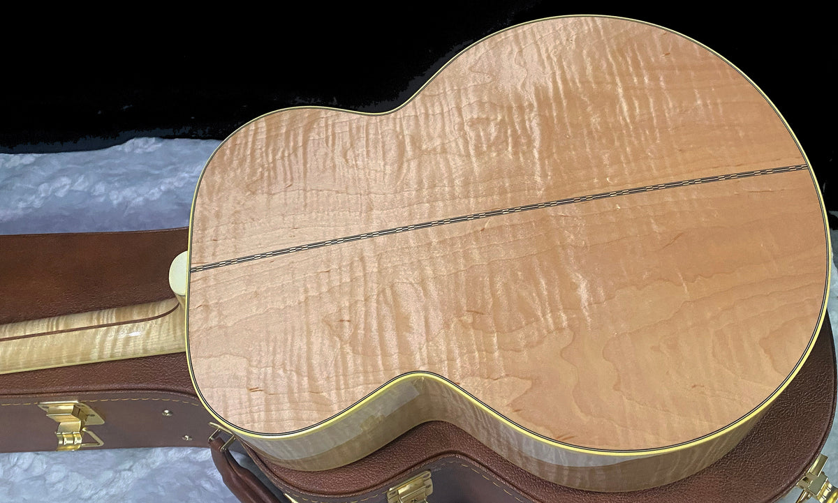 NEW ! Gibson SJ-200 Original Antique Natural - Baggs HiFi DNA System - 4.9 lbs - Authorized Dealer - Incredible Flamed Neck & Back! G07857