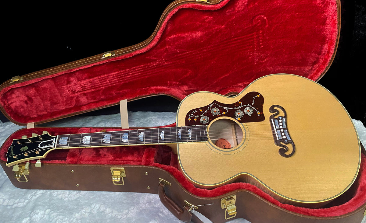 NEW ! Gibson SJ-200 Original Antique Natural - Baggs HiFi DNA System - 4.9 lbs - Authorized Dealer - Incredible Flamed Neck & Back! G07857