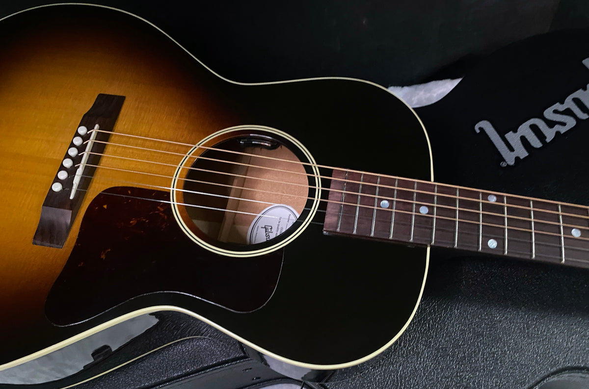 NEW ! Gibson L-00 Standard - Baggs HiFi DNA System - Vintage Sunburst - Authorized Dealer - In-Stock! Only 3.9 lbs! - G07860