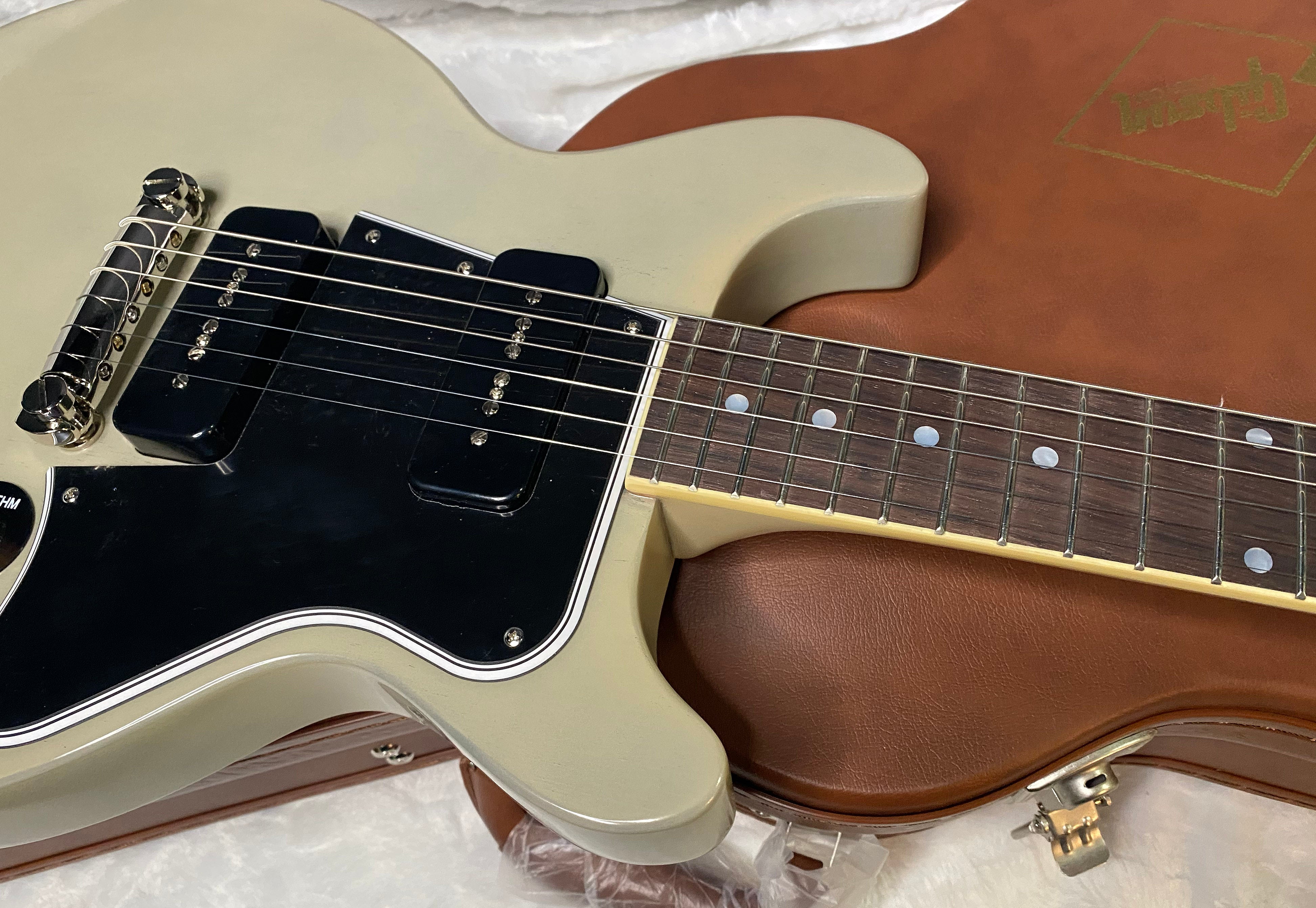 NEW Epiphone Inspired by Gibson 1960 Les Paul Special Double Cut Reissue Electric Guitar - TV White - 7.25lbs - Authorized Dealer - G07148
