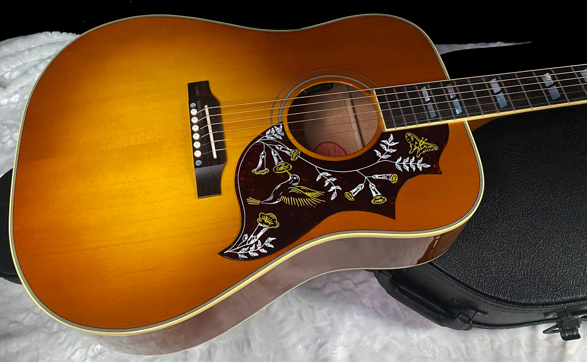 NEW! Gibson Hummingbird Original - Heritage Cherry Sunburst - 4.5lbs - Baggs HiFi DNA system - Authorized Dealer! G07862