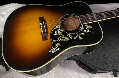 NEW ! Gibson Hummingbird Standard - Vintage Sunburst - Acoustic Electric - Baggs HiFi DNA System - Authorized Dealer - 4.9lbs - G07863