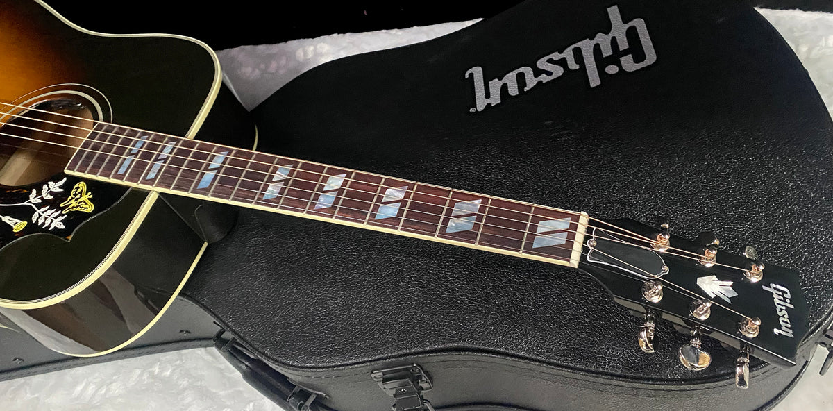 NEW ! Gibson Hummingbird Standard - Vintage Sunburst - Acoustic Electric - Baggs HiFi DNA System - Authorized Dealer - 4.9lbs - G07863