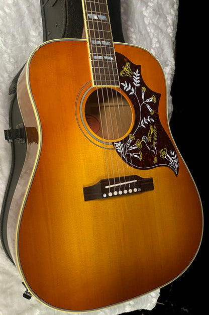 NEW! Gibson Hummingbird Original - Heritage Cherry Sunburst - 4.6lbs - Baggs HiFi DNA system - Authorized Dealer! G07853
