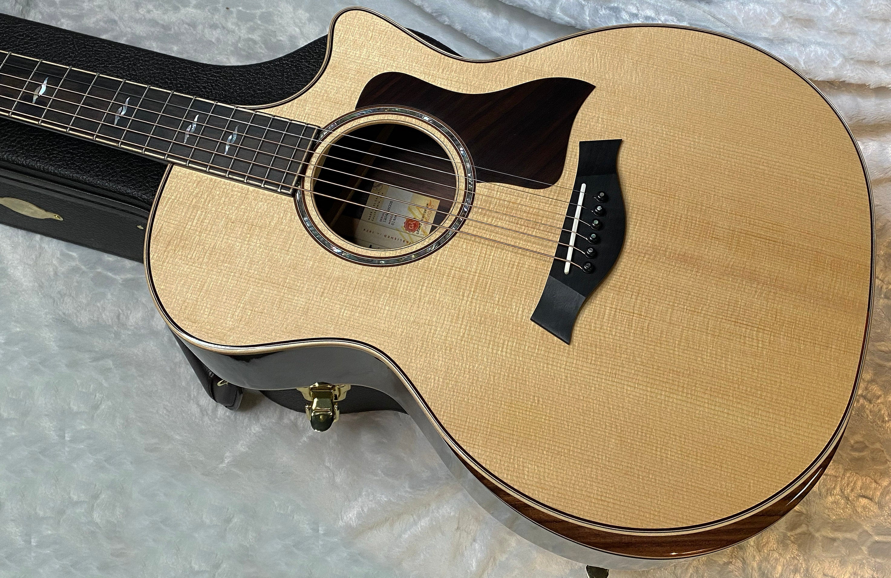 NEW ! Taylor 814ce Acoustic-Electric Guitar - Natural Gloss - 4.5lbs - Authorized Dealer - G07142
