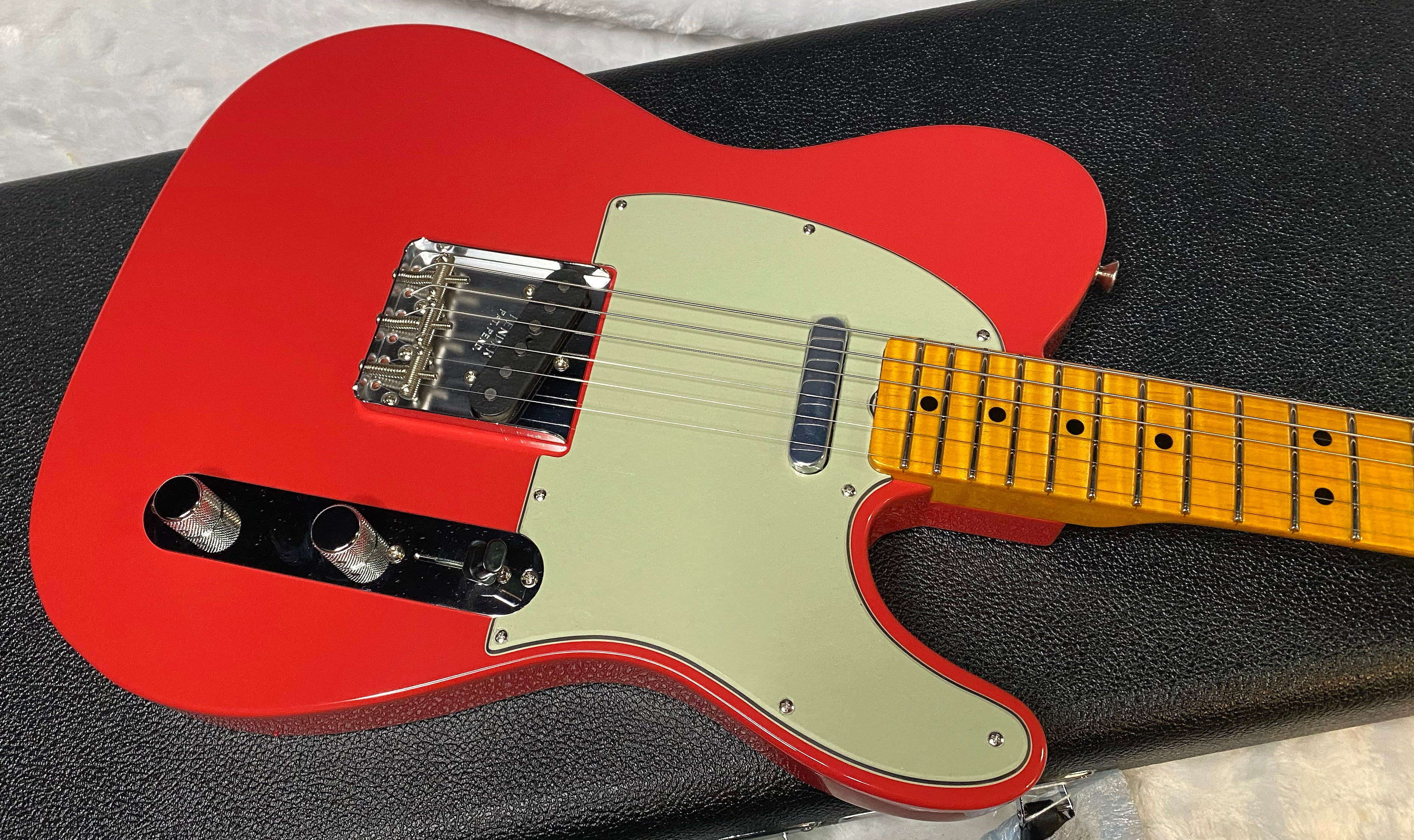 NEW! Fender Custom Shop Flamethrower Telecaster Custom - NOS - Modern Specs - Texas Special Pick-Ups - AAAA Flamed Neck - Fiesta Red - Authorized Dealer - 7.2lbs - G07144