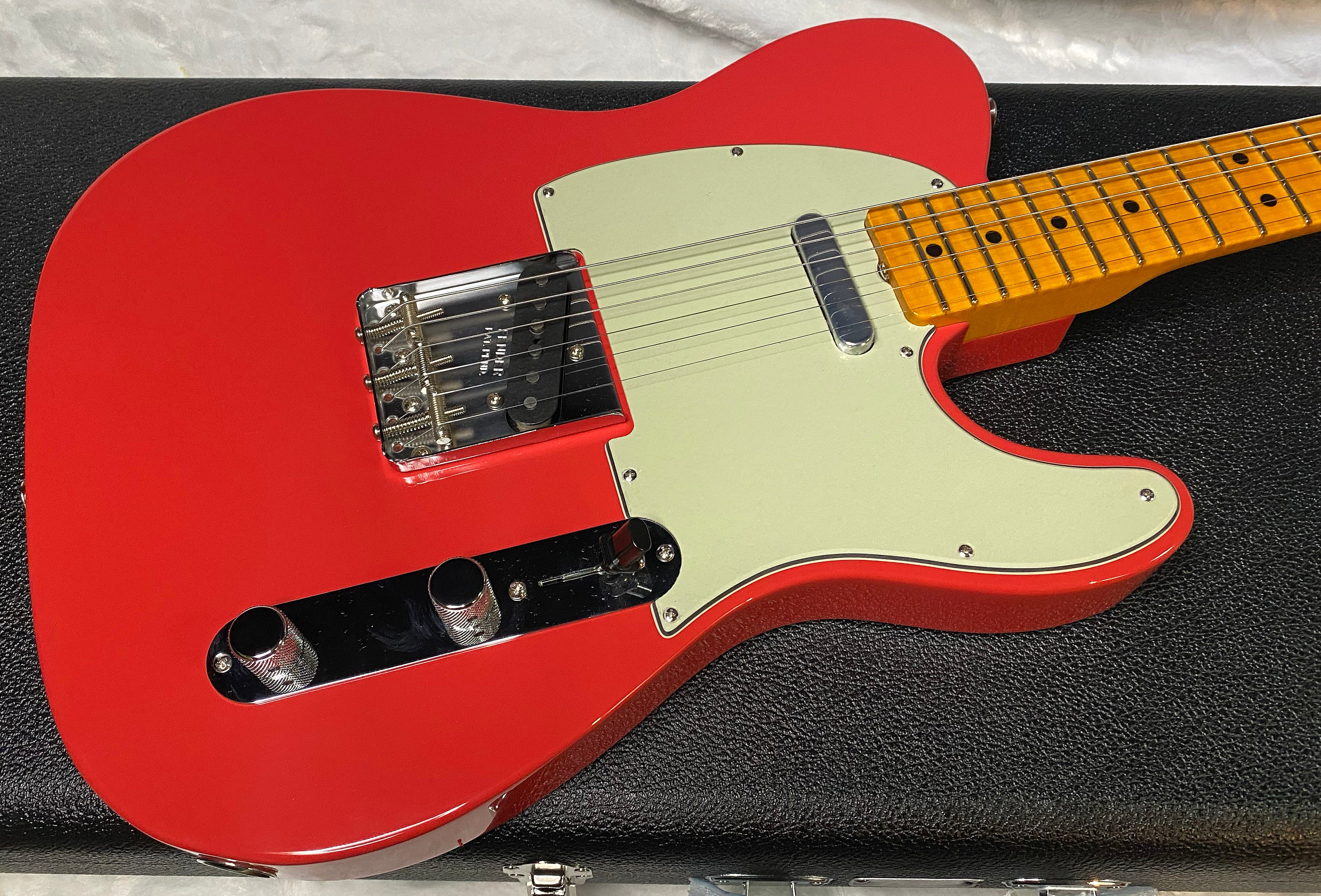 NEW! Fender Custom Shop Flamethrower Telecaster Custom - NOS - Modern Specs - Texas Special Pick-Ups - AAAA Flamed Neck - Fiesta Red - Authorized Dealer - 7.2lbs - G07144