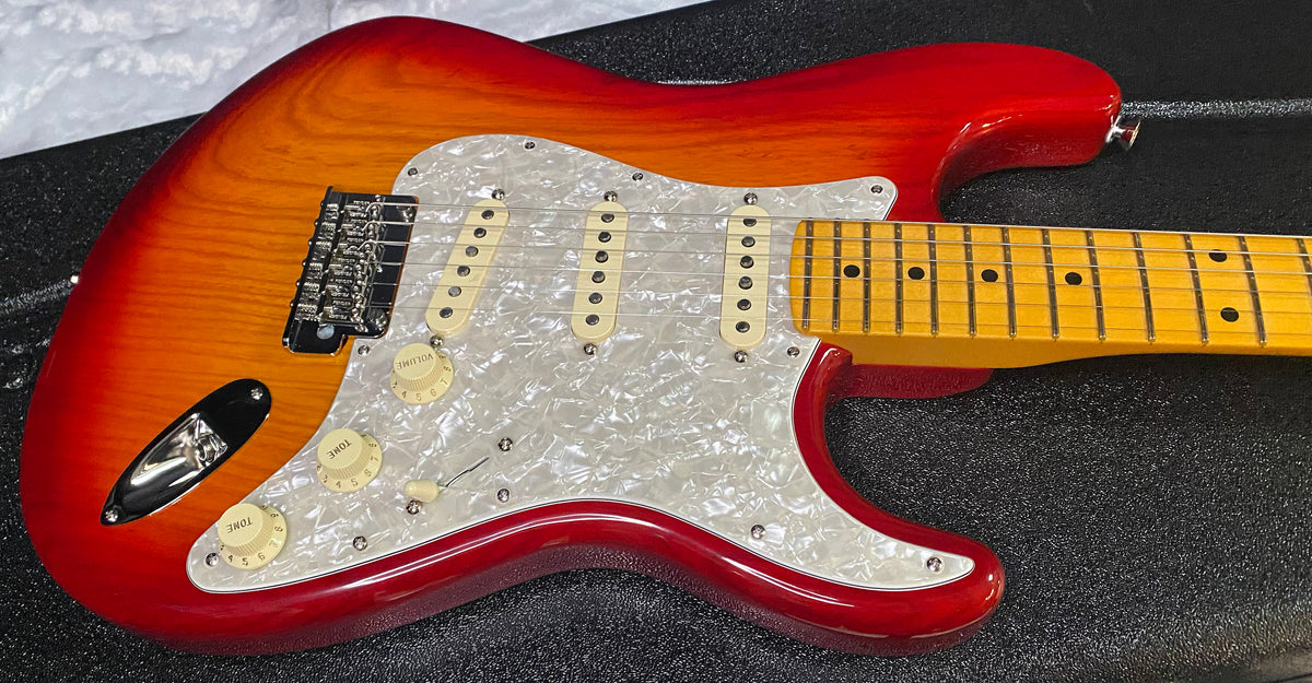 NEW! Fender American Professional Stratocaster - Ash - Aged Cherry Sunburst Finish - Authorized Dealer - G07874