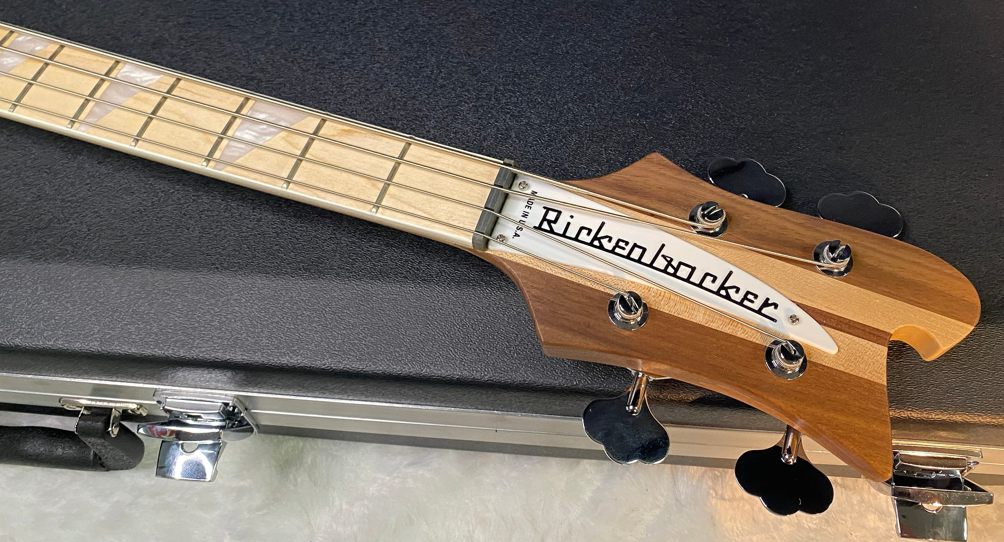 NEW! Rickenbacker 4003 W Walnut - 4-String Bass - Authorized Dealer - 9.2 lbs - G07139