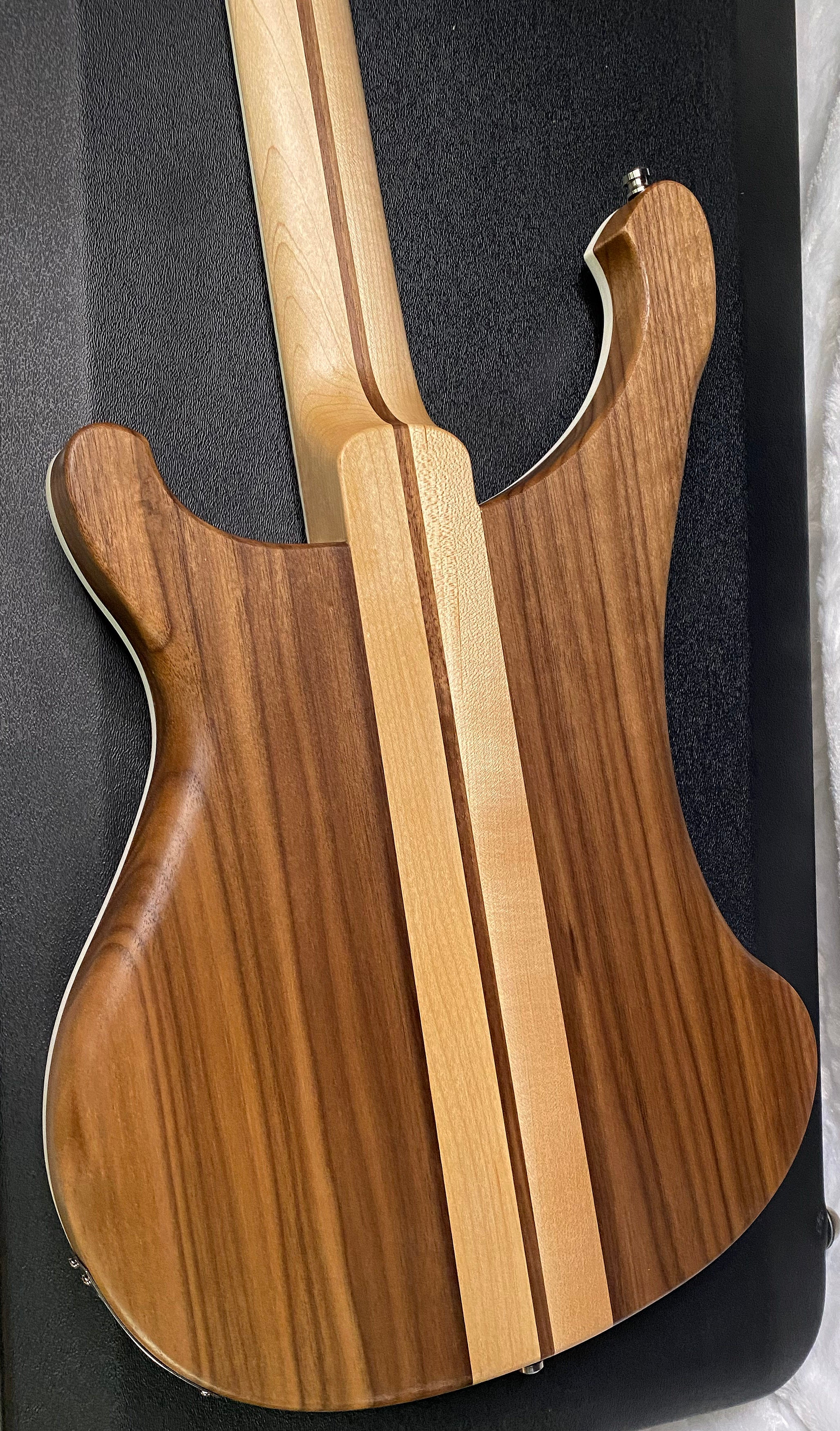 NEW! Rickenbacker 4003 W Walnut - 4-String Bass - Authorized Dealer - 8.5 lbs - G07135