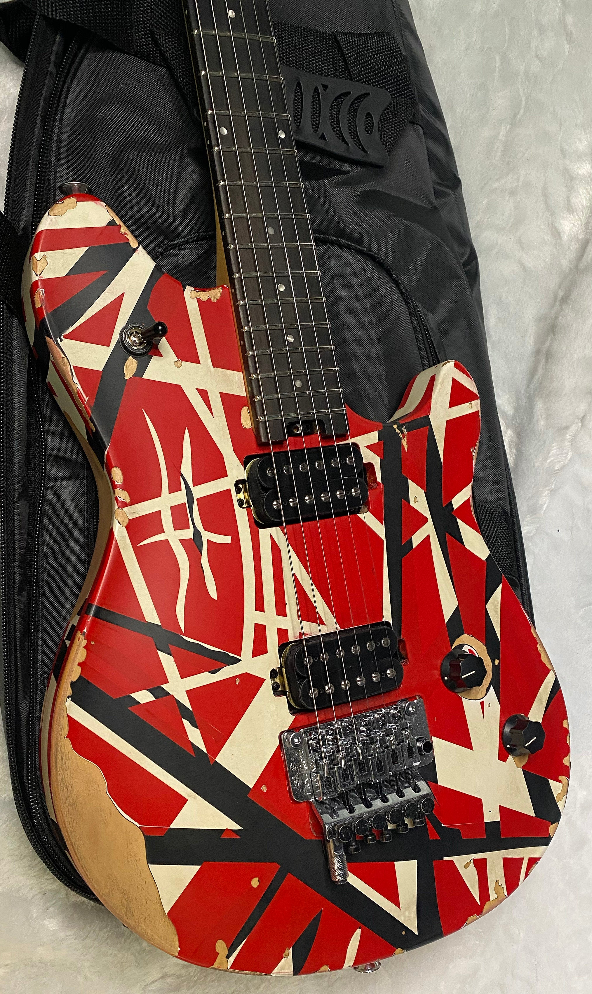 NEW ! EVH Limited Edition Wolfgang Special Striped Series - Ebony Fingerboard, Red, Black, White, Aged - 7.9lbs - Authorized Dealer - G07160