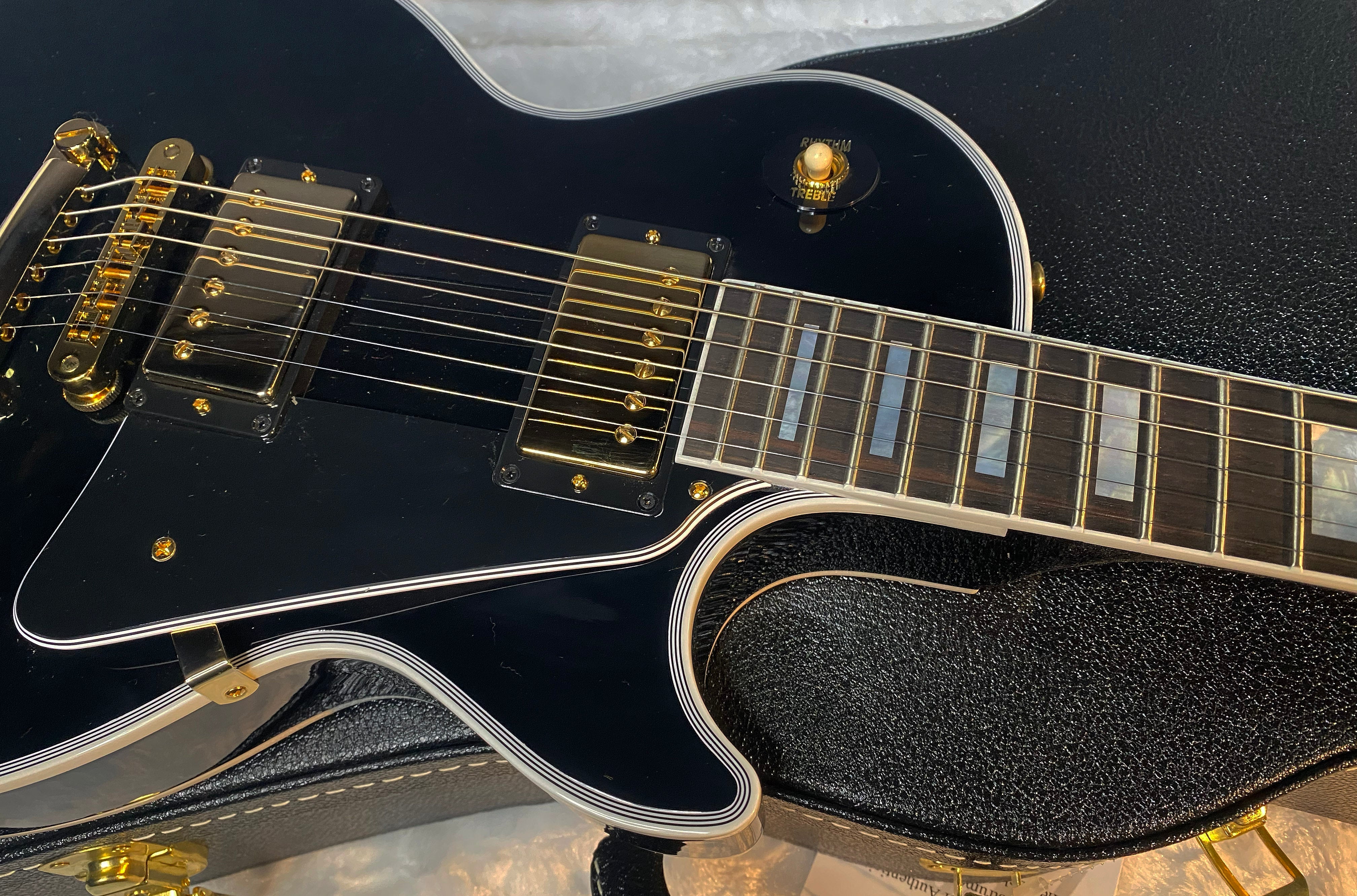 NEW! Gibson Custom Shop Les Paul Custom - Ebony Fingerboard - Authorized Dealer - Only 9.85 lbs - G06439