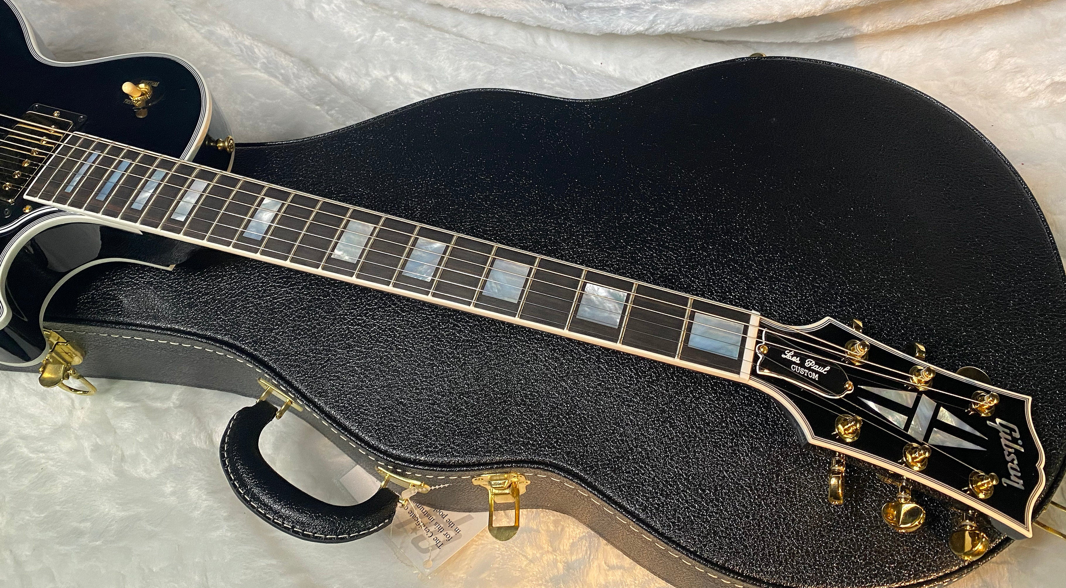 NEW! Gibson Custom Shop Les Paul Custom - Ebony Fingerboard - Authorized Dealer - Only 9.85 lbs - G06439