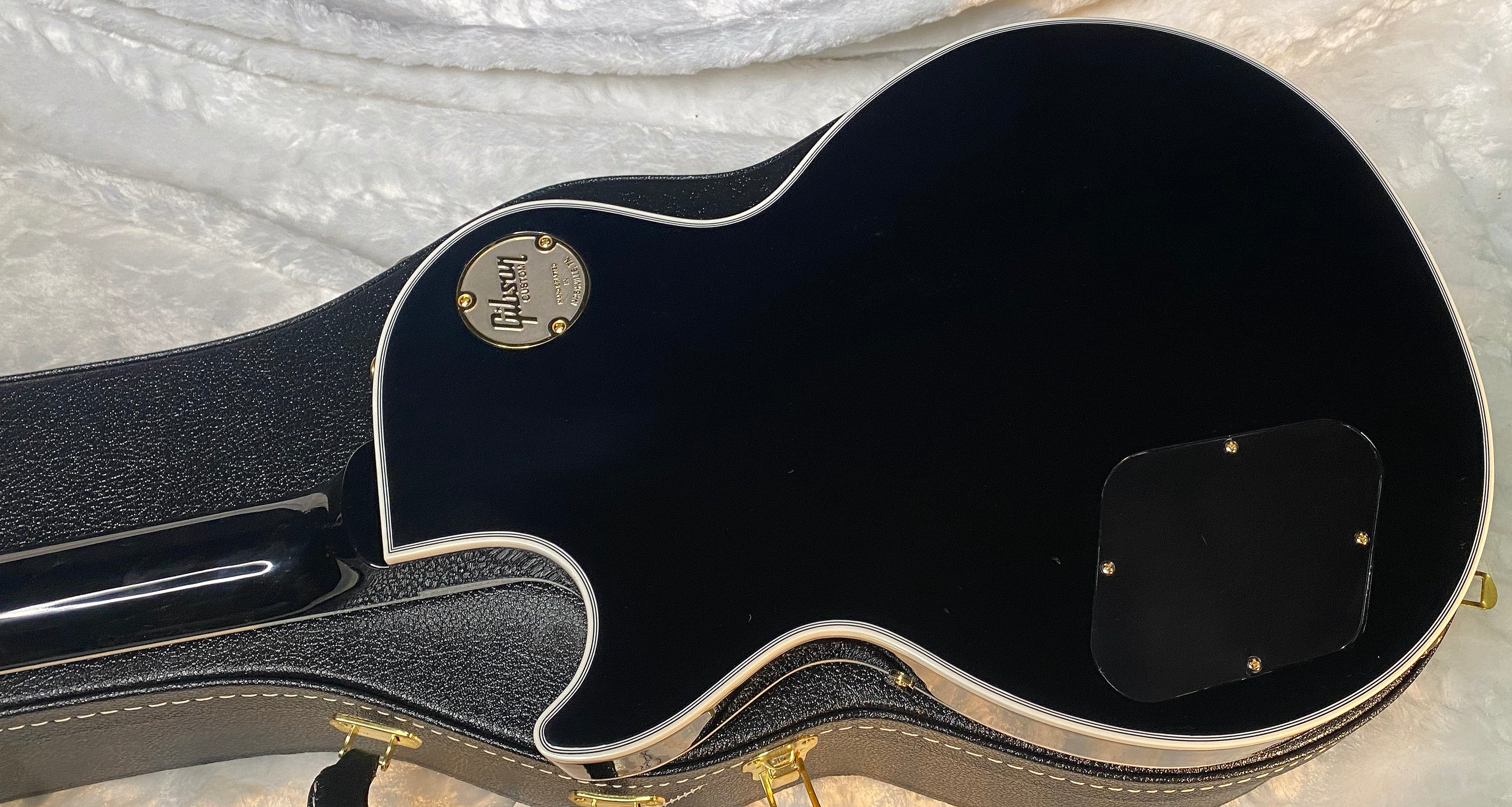 NEW! Gibson Custom Shop Les Paul Custom - Ebony Fingerboard - Authorized Dealer - Only 9.85 lbs - G06439