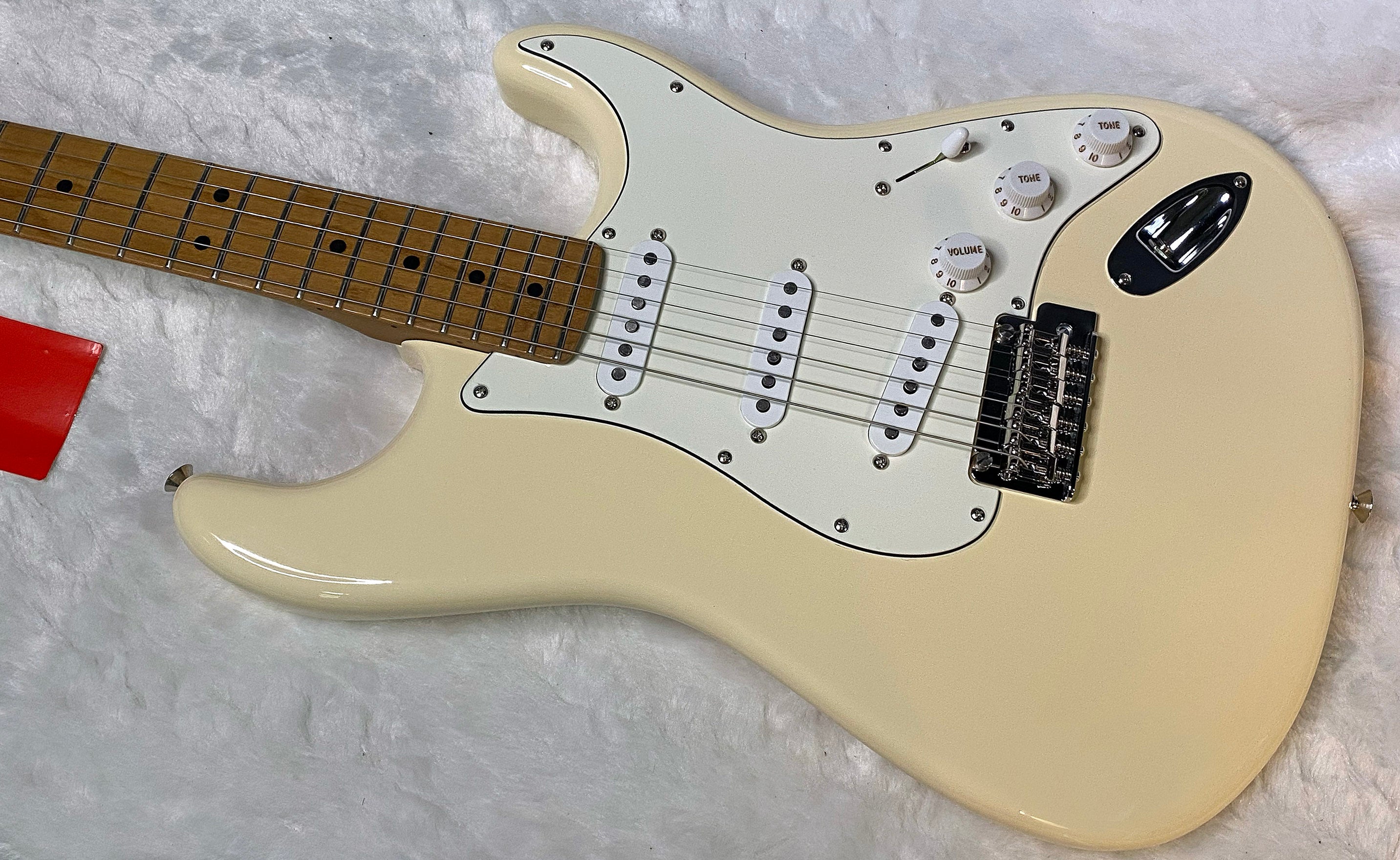 NEW! Fender Limited Edition Independent Dealer Exclusive II Player Stratocaster - Roasted Maple Neck - Olympic White - 7.8lbs - Authorized Dealer - G07153
