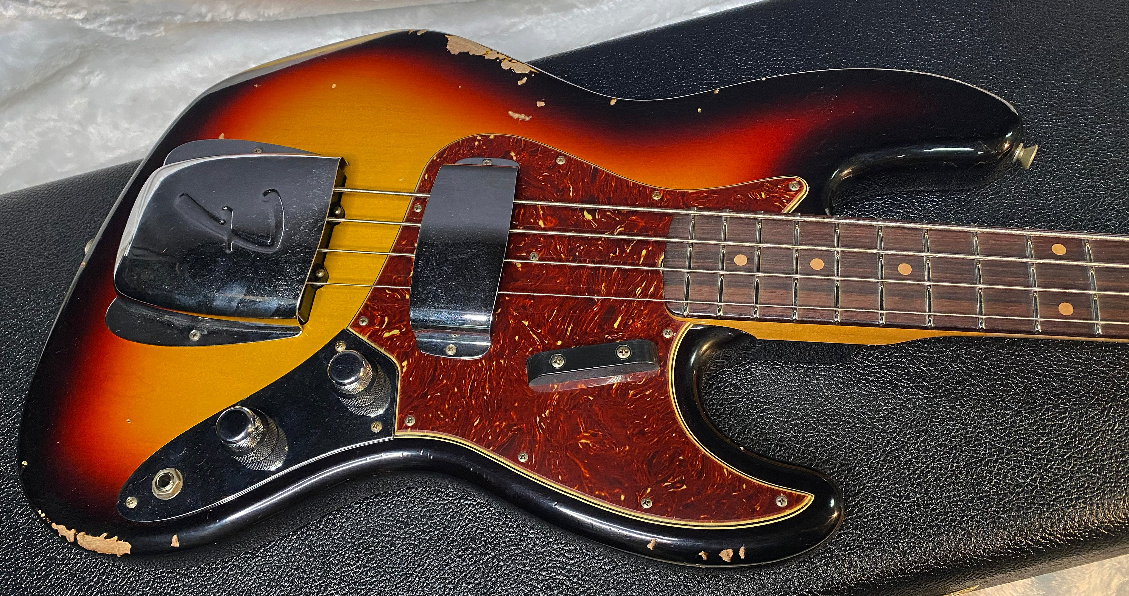 NEW ! 1960 Jazz Bass Heavy Relic Custom Shop Reissue - Sunburst - 9.4lbs - Handwound Pick-Ups - Authorized Dealer - G06486