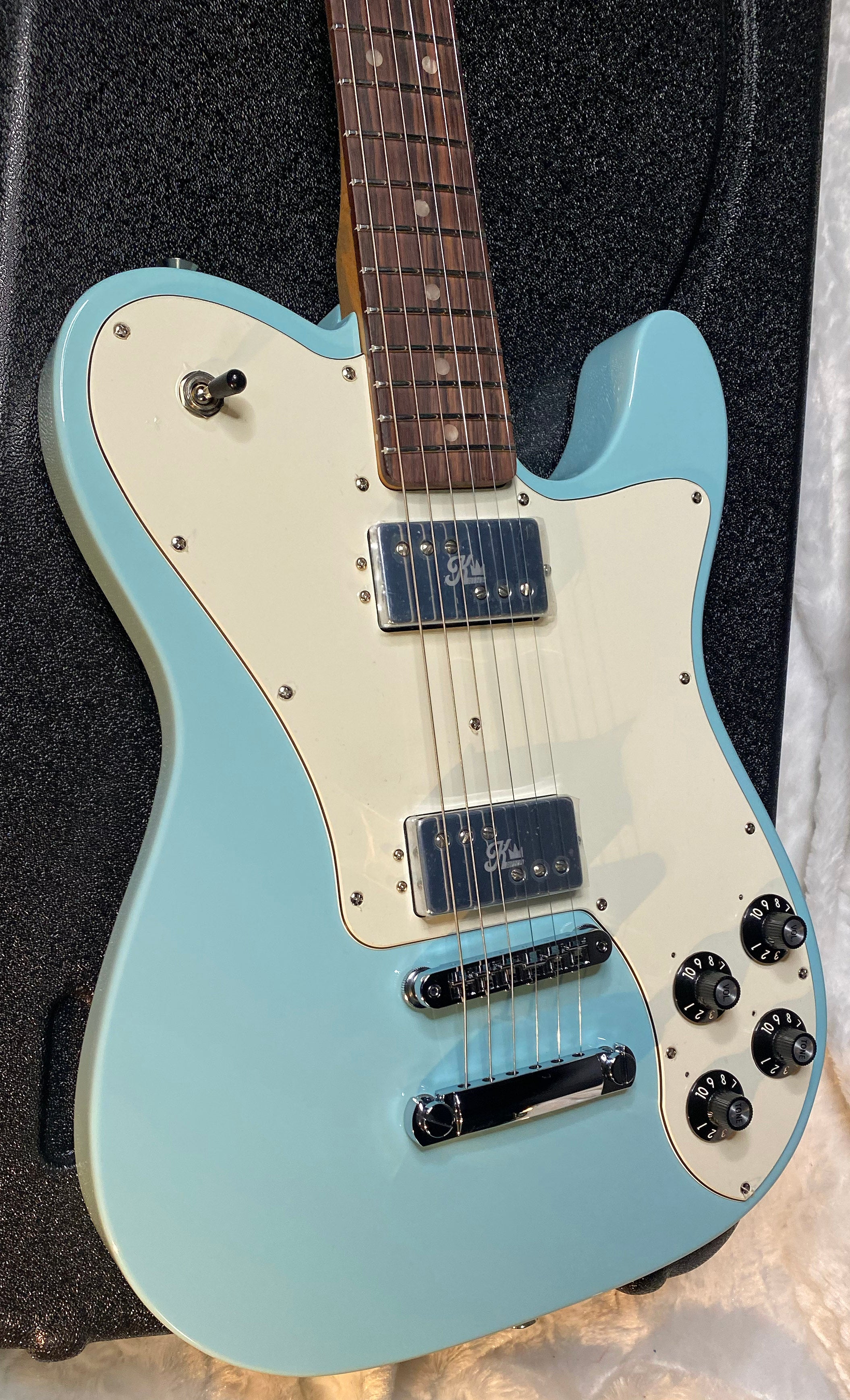 NEW! Fender Kingfish Delta Day Telecaster Deluxe - Daphne Blue - Hardshell Case - Authorized Dealer - 7.6lbs - G06524
