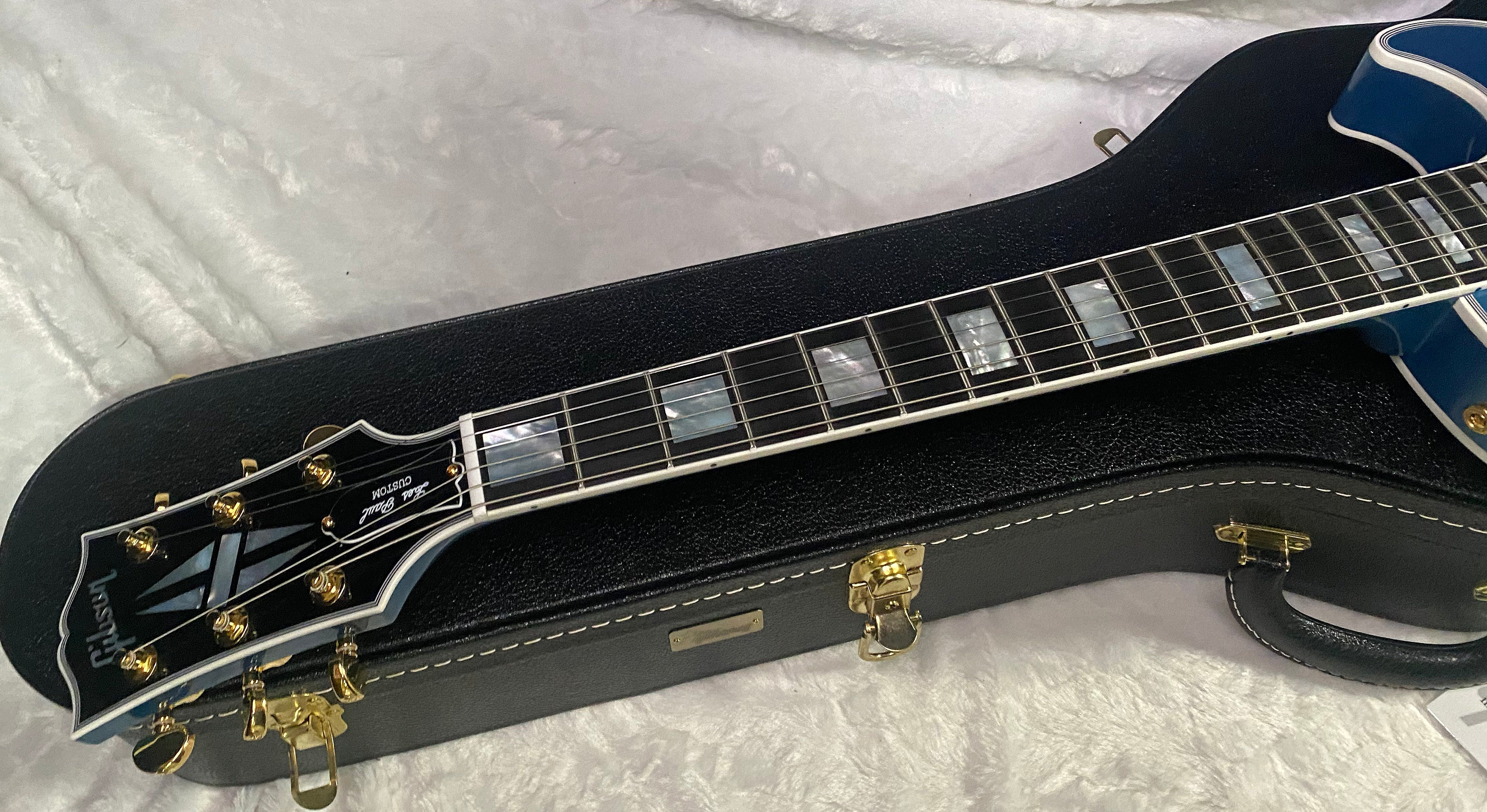 NEW! Gibson Les Paul Custom - Dealer Select - P90 Pick-Ups - Pelham Blue VOS - Custom Shop M2M - Authorized Dealer - Only 8.9lbs!! - G07163