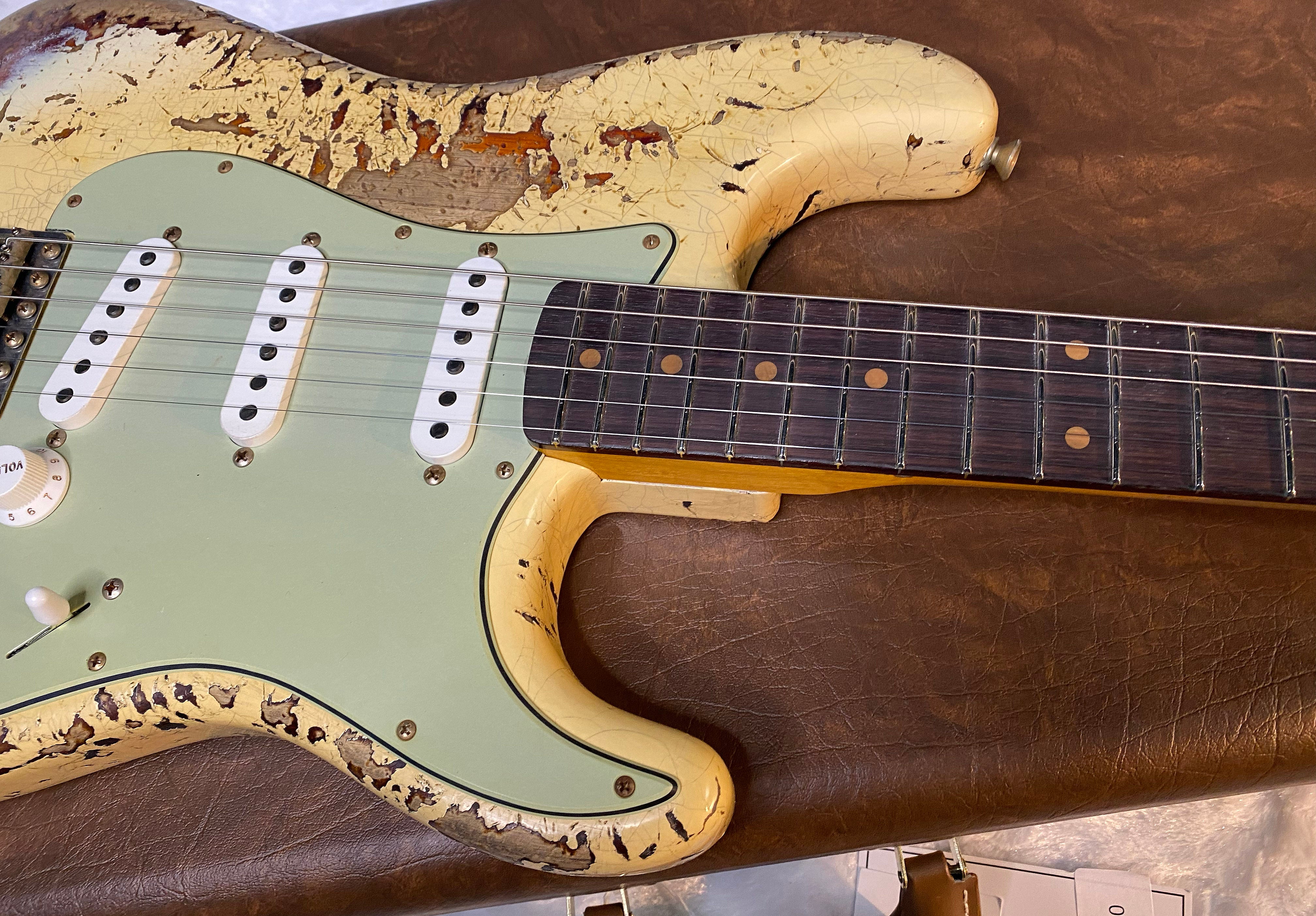 NEW! Fender Custom Shop '61 Reissue Stratocaster Heavy Relic - Ash Body - Handwound Pick-Ups - Vintage White over Sunburst - Authorized Dealer - In-Stock! 7.6lbs - G06487