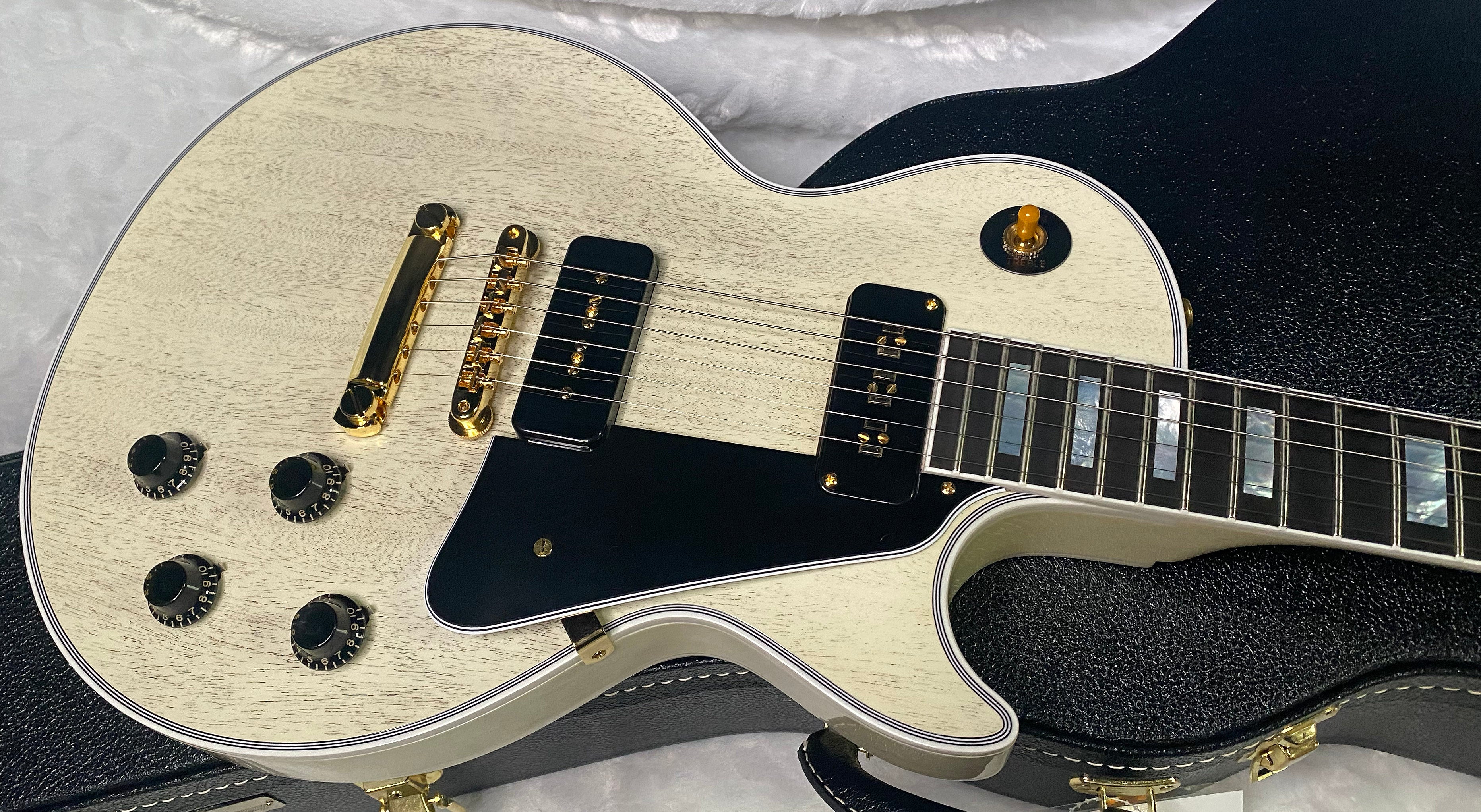 NEW ! Gibson Custom Shop Historic '54 Les Paul Custom Reissue Dealer Select - P-90's Staple Pick-Up - TV White - VOS - Authorized Dealer - 9.3 lbs - G07164