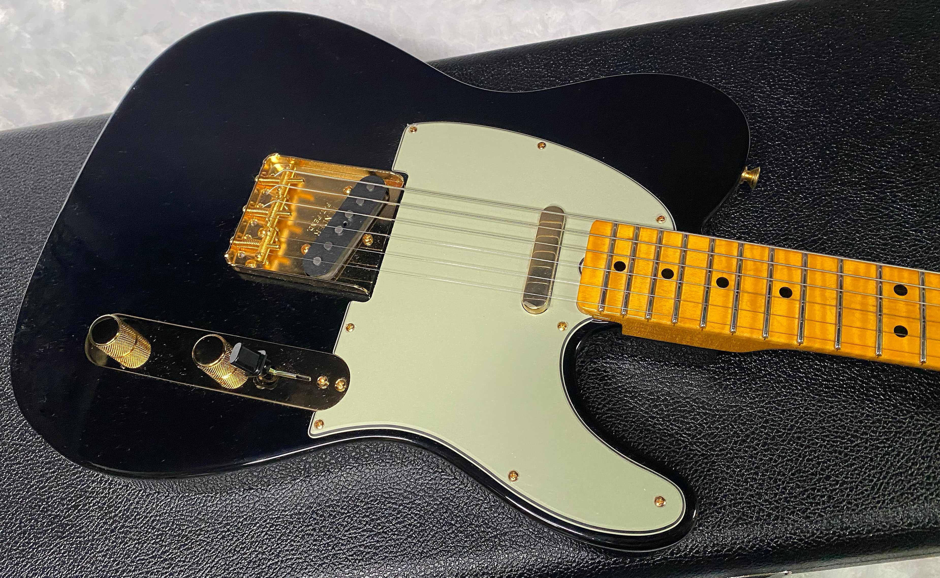 NEW! Fender Custom Shop Flamethrower Telecaster Custom - NOS - Modern Specs - Texas Special Pick-Ups - AAAA Flamed Neck - Black Finish - Gold Hardware - Authorized Dealer - 7.45lbs - G07166