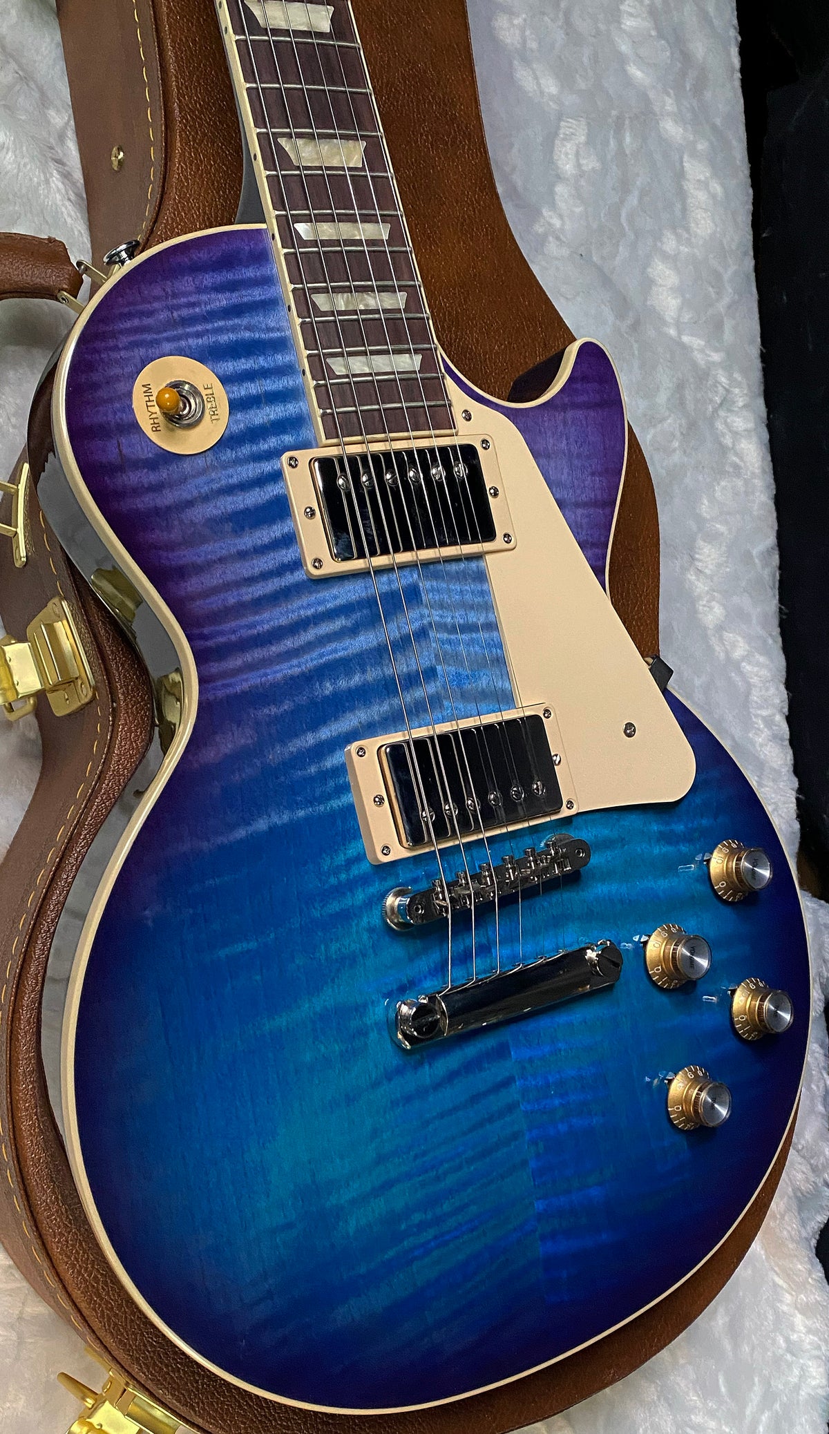 NEW! Gibson Les Paul Standard '60s Blueberry Burst - Authorized Dealer - 10.1 lbs - G07890