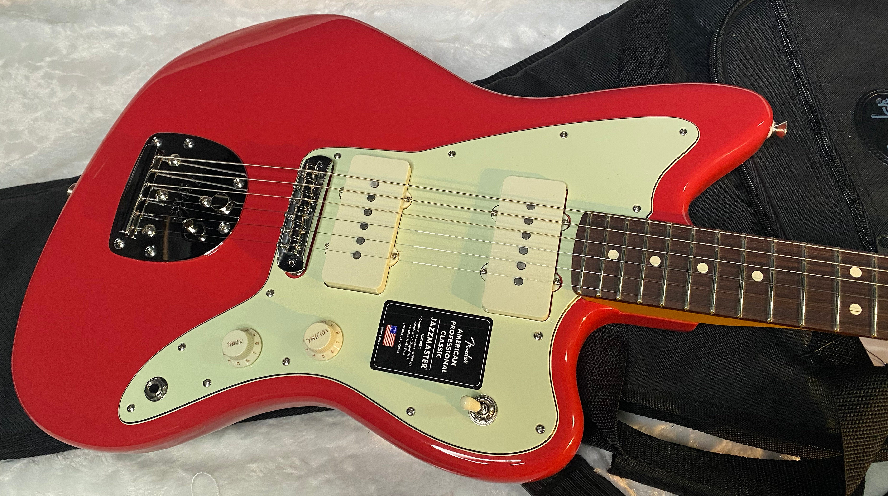 NEW! Fender American Professional Classic Jazzmaster - Faded Dakota Red - Authorized Dealer - G06528