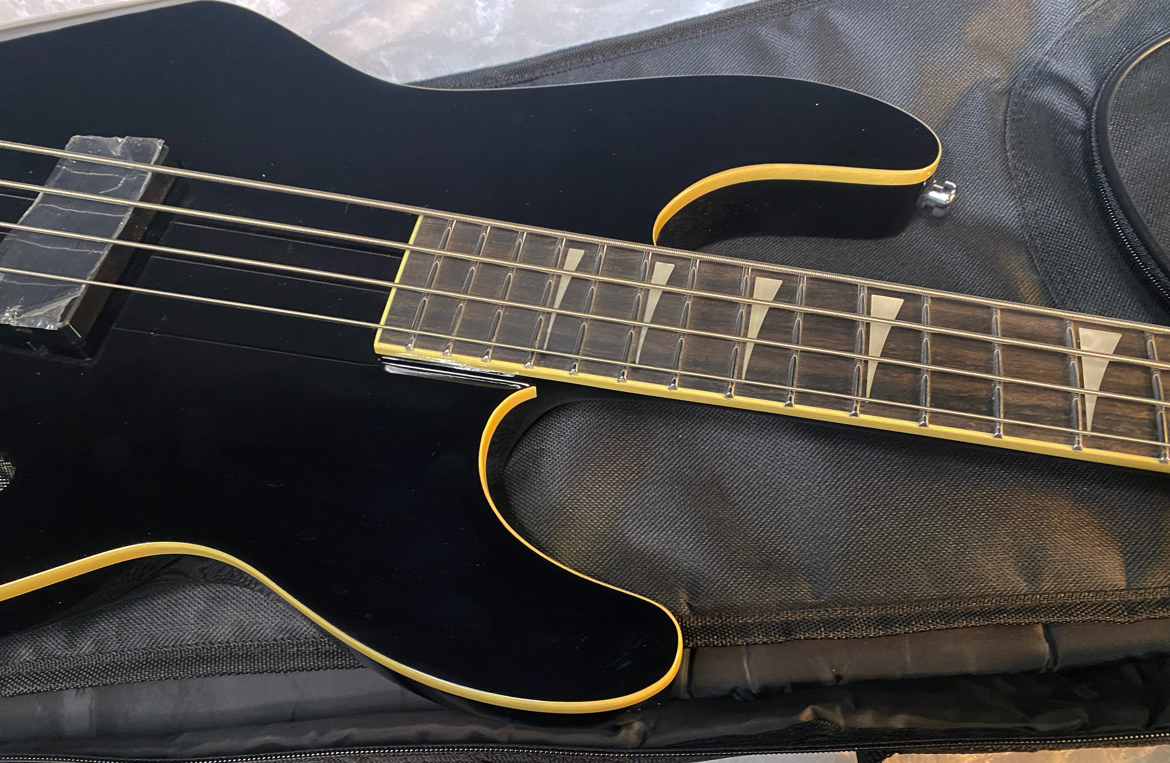 NEW! Jackson Pro Plus Limited Edition Pure Metal Concert Bass CB1A - Gloss Black - Gig Bag - Authorized Dealer - G06542