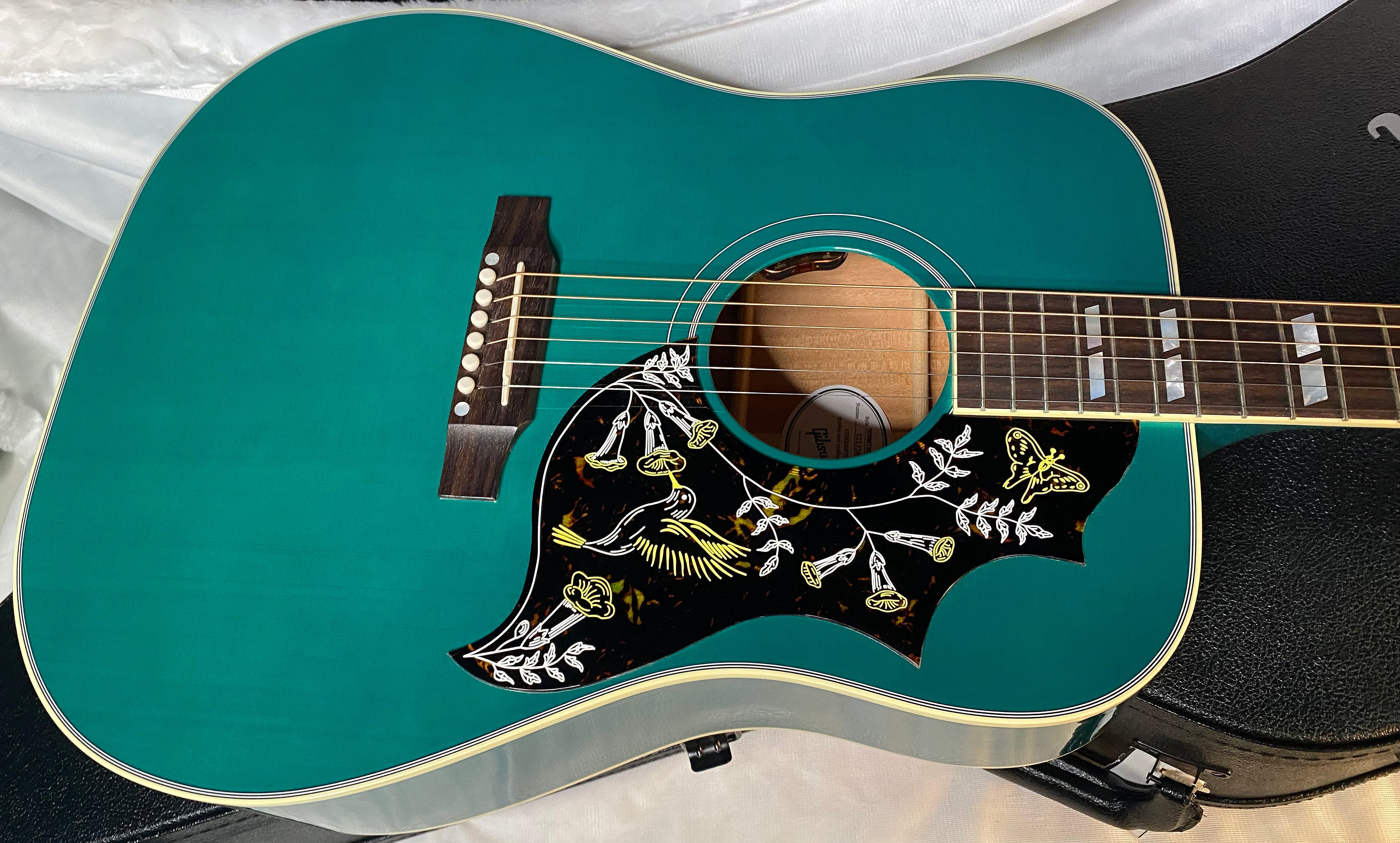 NEW! ! Gibson Hummingbird Standard - Translucent Teal - Acoustic Electric - Authorized Dealer - 4.9 lbs - G05734