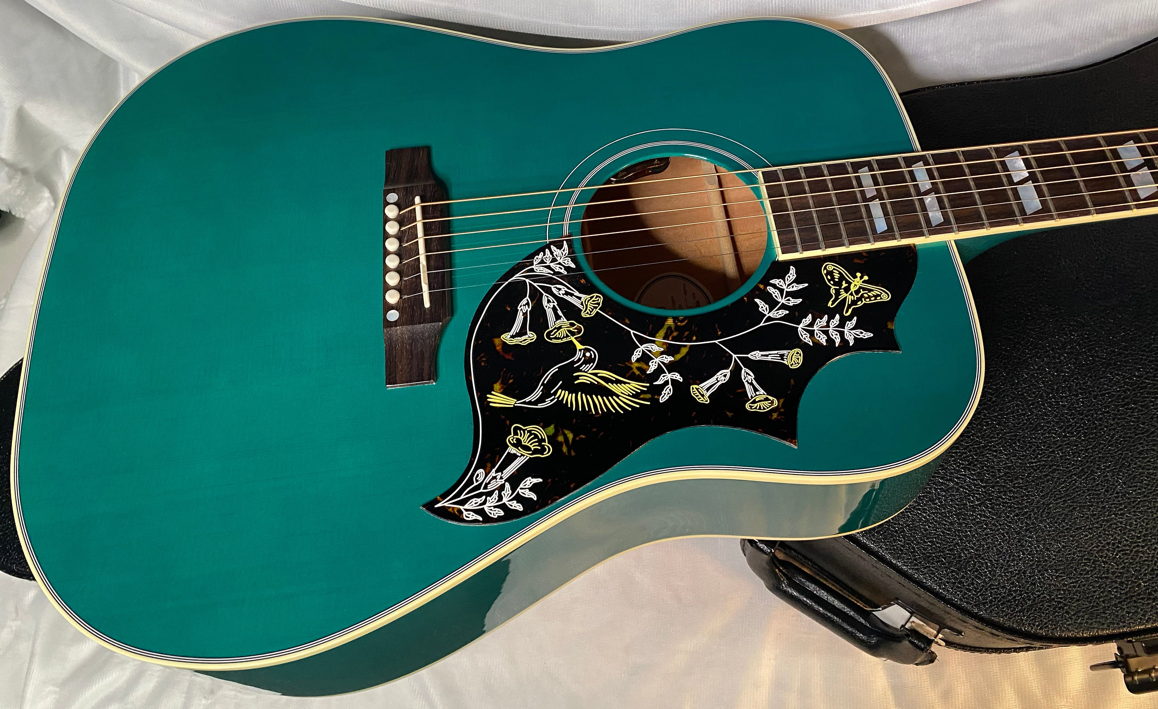 NEW! ! Gibson Hummingbird Standard - Translucent Teal - Acoustic Electric - Authorized Dealer - 4.9 lbs - G05734