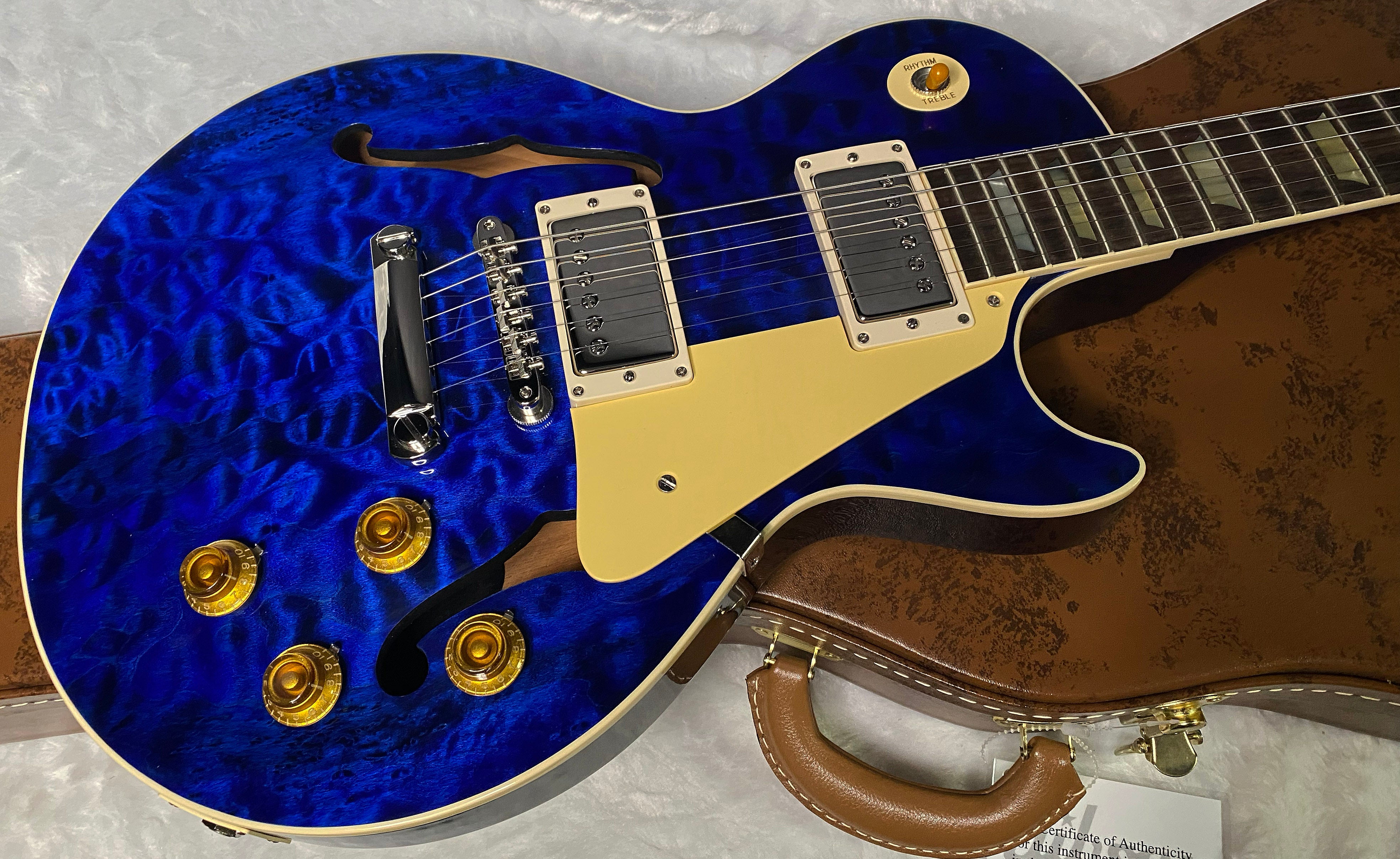 NEW ! Gibson Custom Shop 1959 Les Paul - Blue Gloss Finish - Hand Picked AAAA Quilt Maple Top - F-Holes - One Off! Super RARE! Authorized Dealer - Only 7.2lbs - G07178