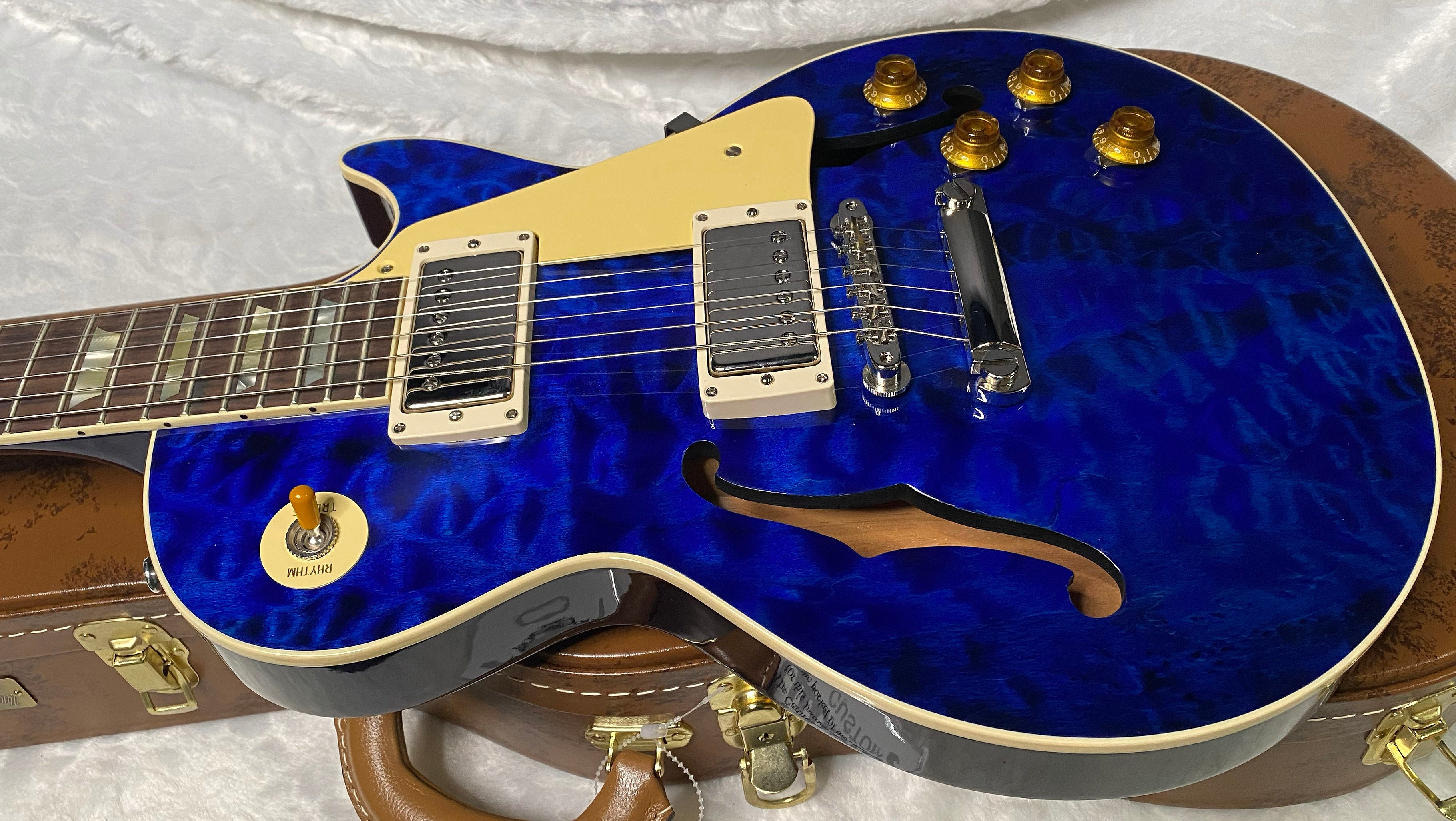 NEW ! Gibson Custom Shop 1959 Les Paul - Blue Gloss Finish - Hand Picked AAAA Quilt Maple Top - F-Holes - One Off! Super RARE! Authorized Dealer - Only 7.2lbs - G07178