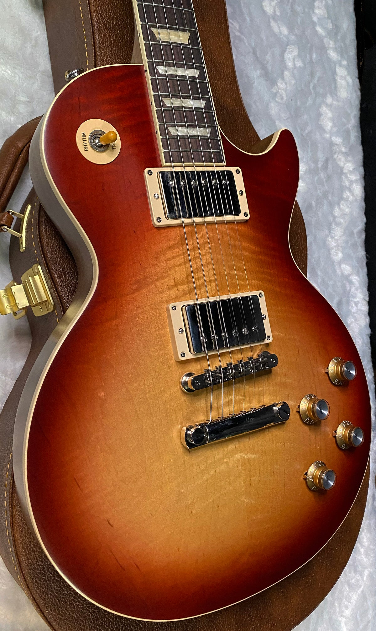 NEW ! 2024 Gibson Les Paul Standard '60s Faded - Vintage Bourbon Burst - Authorized Dealer - 7.4 lbs - G07886