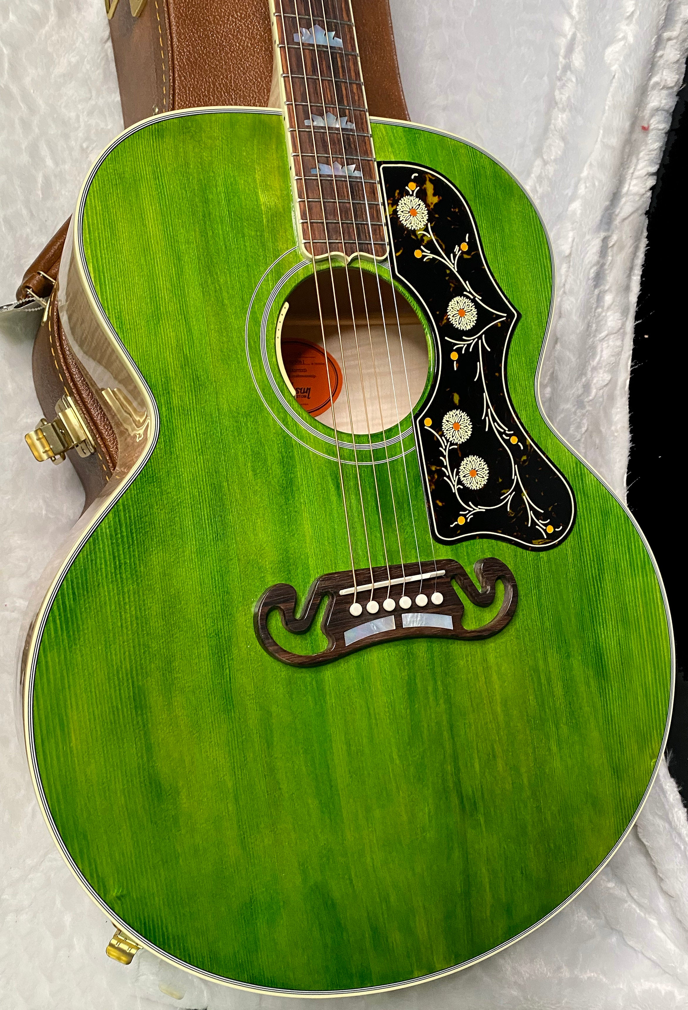 NEW ! Gibson SJ-200 Standard - Custom Shop - Dealer Select - Super RARE - Green Top - Authorized Dealer - AAAAA Flamed Natural Maple Back & Sides - G07203