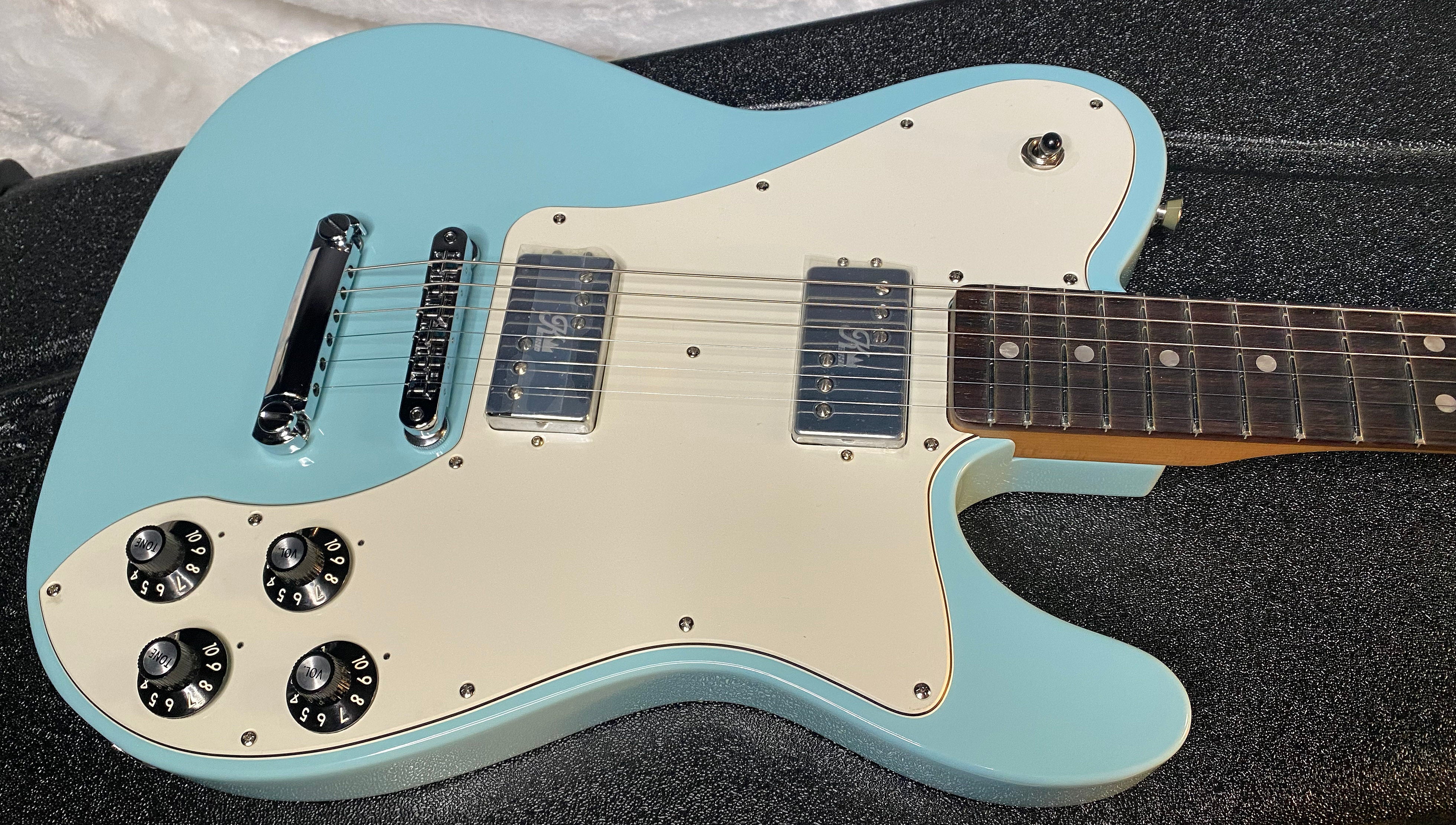 NEW! Fender Kingfish Delta Day Telecaster Deluxe - Daphne Blue - Hardshell Case - Authorized Dealer - 8.3 lbs - G06531