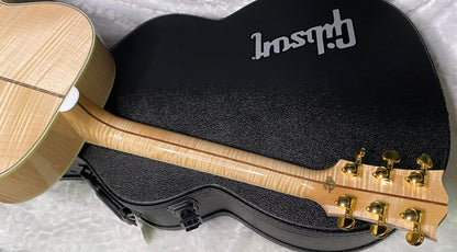 NEW ! Gibson SJ-200 Standard - Custom Shop - Dealer Select - Super RARE - Blue Top - Authorized Dealer - AAAAA Flamed Natural Maple Back & Sides - G07206