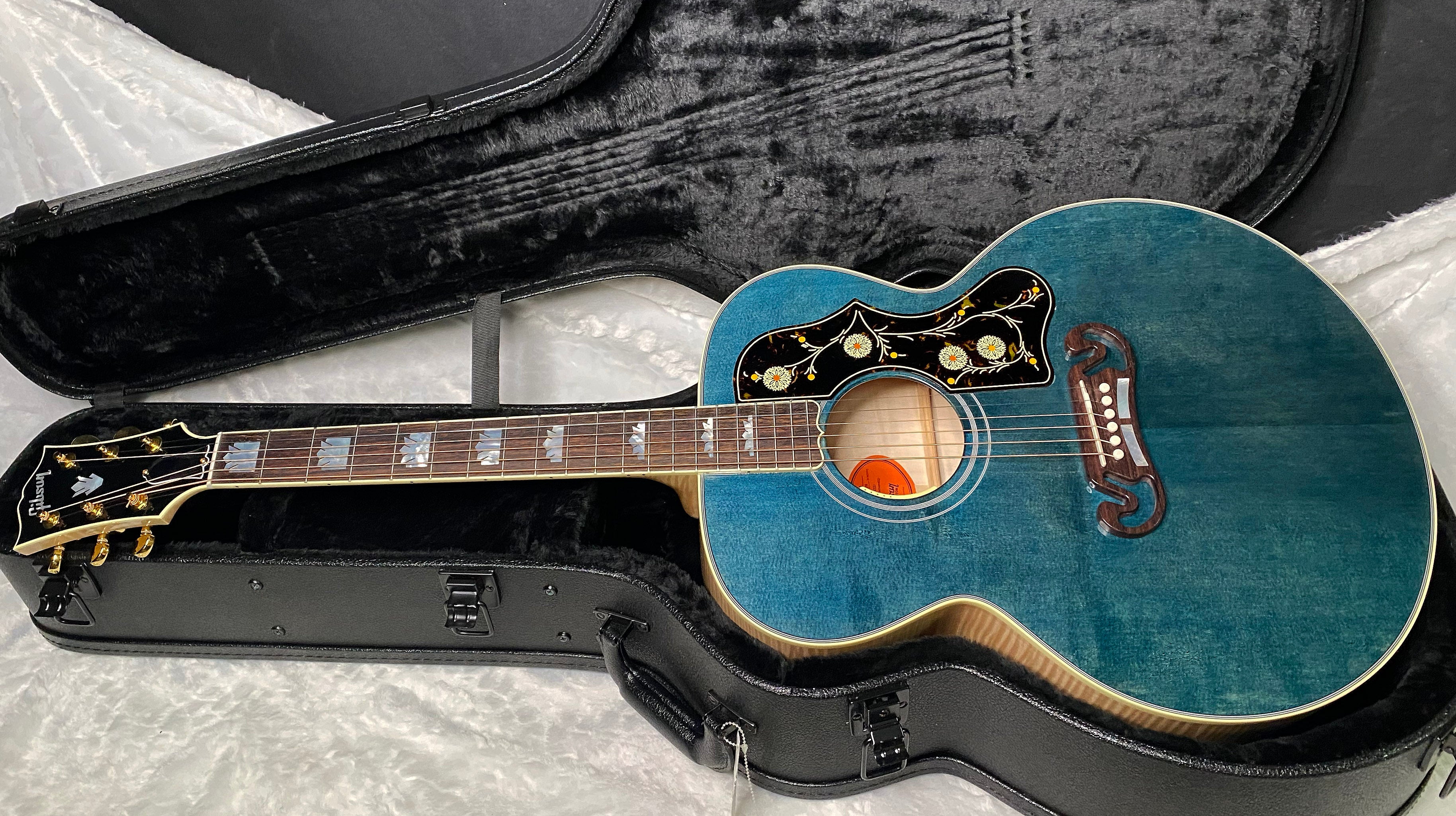 NEW ! Gibson SJ-200 Standard - Custom Shop - Dealer Select - Super RARE - Blue Top - Authorized Dealer - AAAAA Flamed Natural Maple Back & Sides - G07206