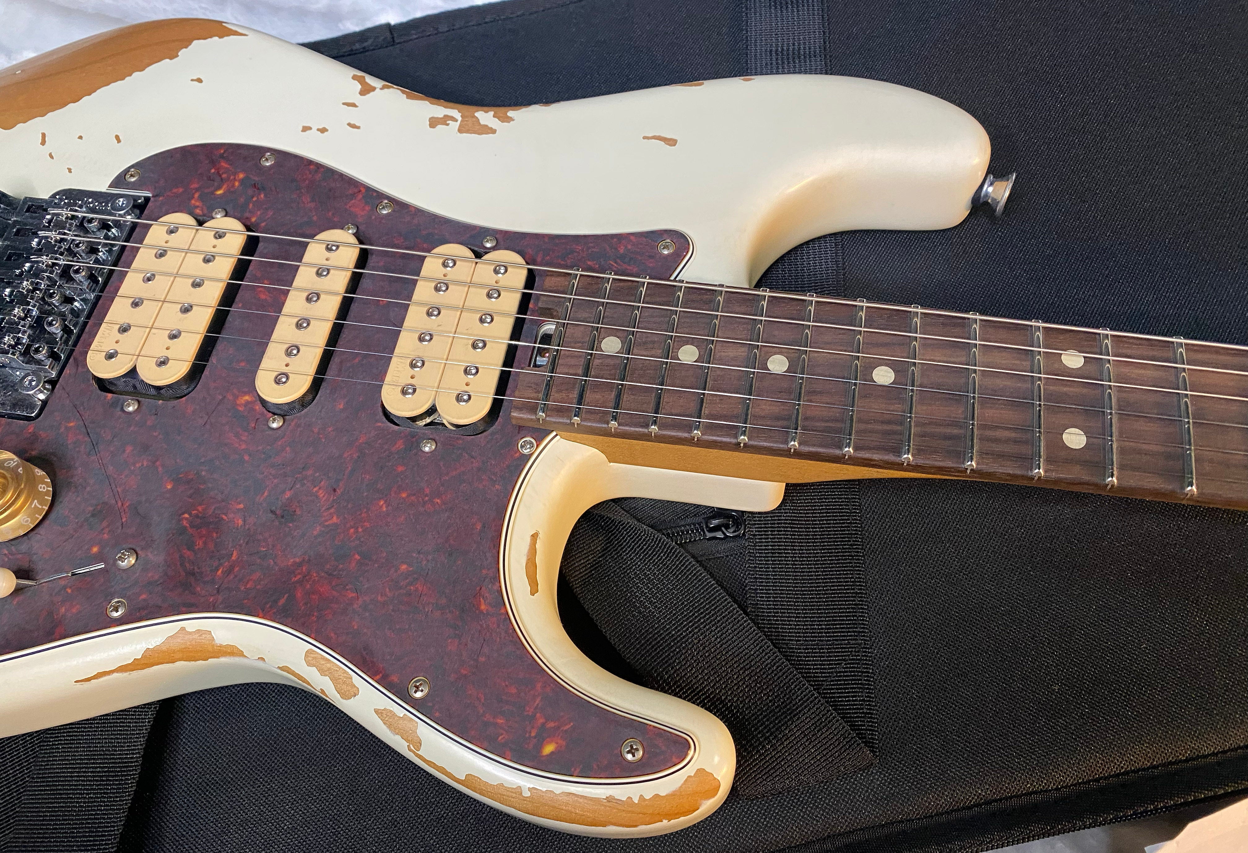 NEW ! Charvel Super-Stock So-Cal Style 1 HSH FR - Floyd Rose - Aged Arctic Finish - Authorized Dealer - G06534